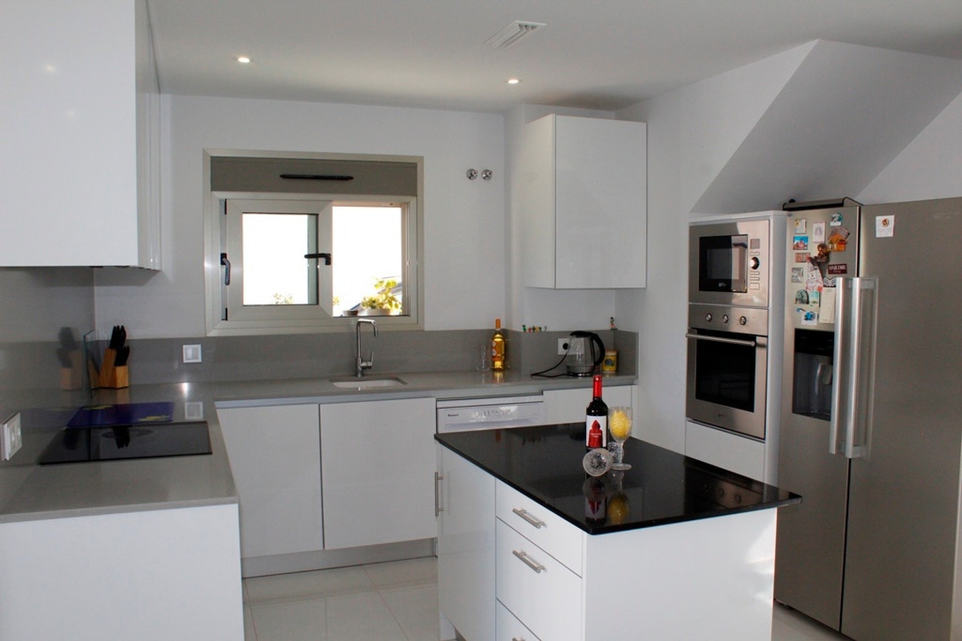 Revente - Villa Individuelle -
San Miguel de Salinas - Inland