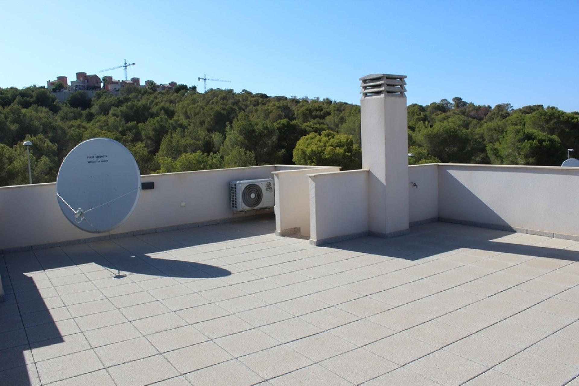 Revente - Villa Individuelle -
San Miguel de Salinas - Inland