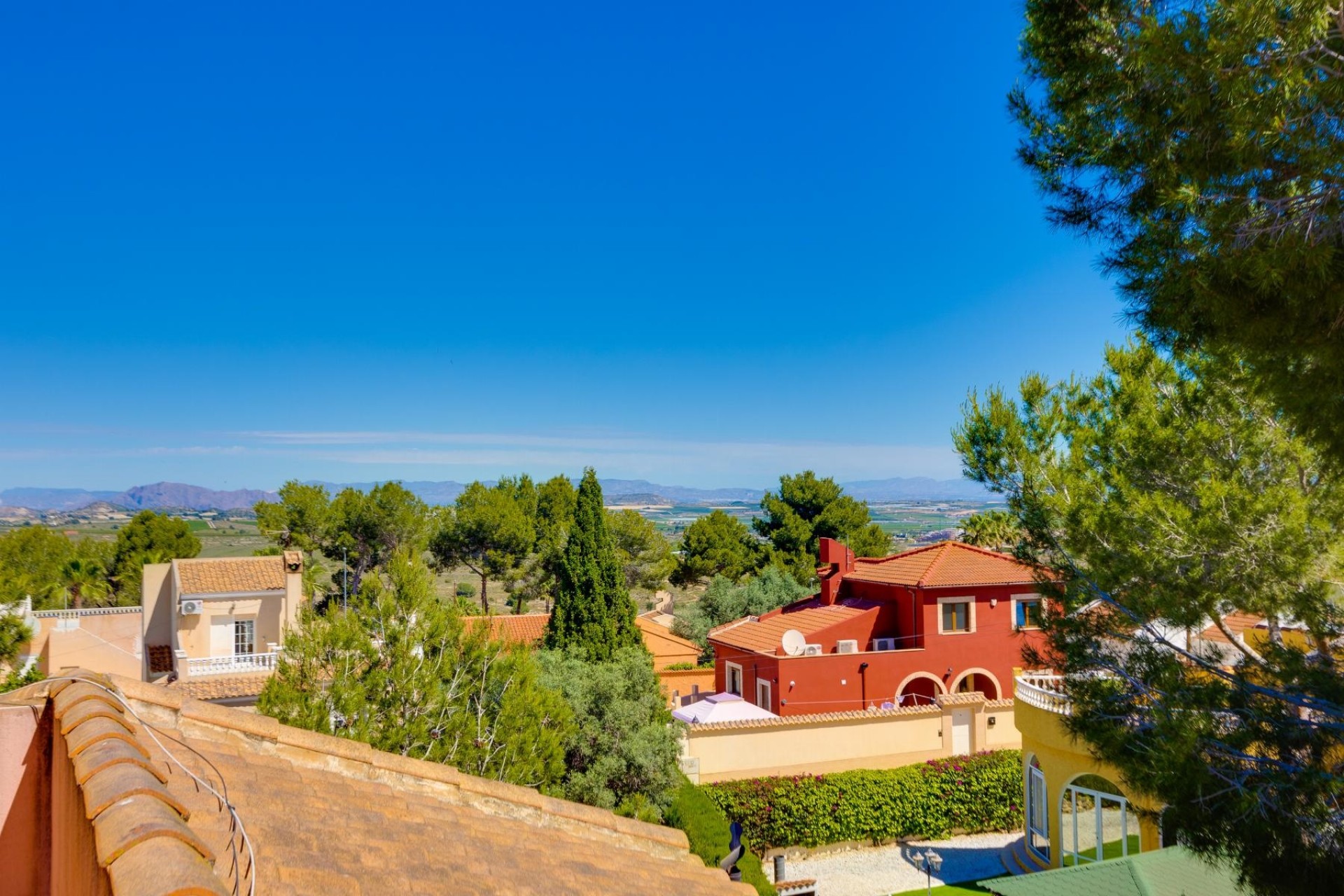 Revente - Villa Individuelle -
San Miguel de Salinas - Inland