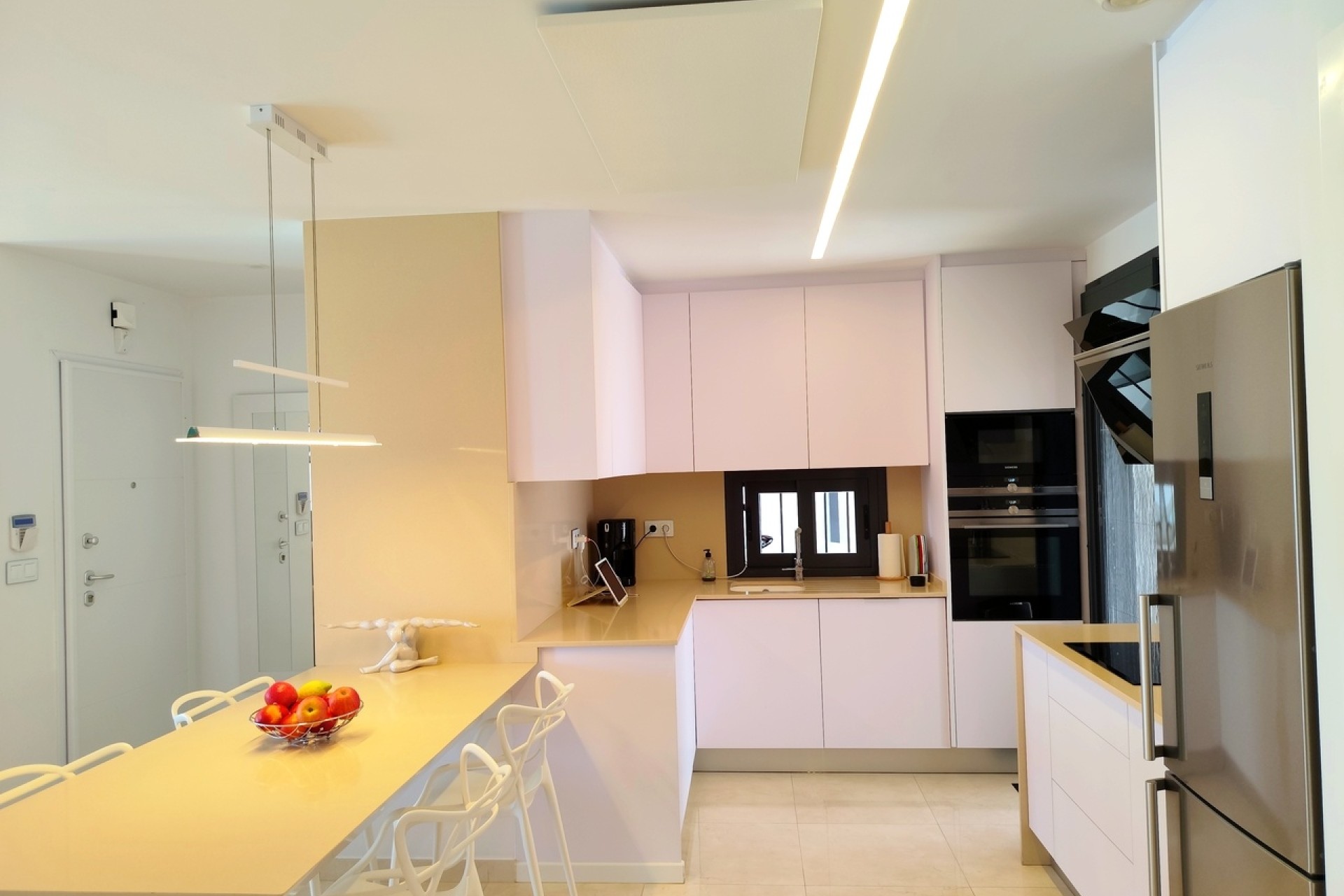 Revente - Villa Individuelle -
San Miguel de Salinas - Inland