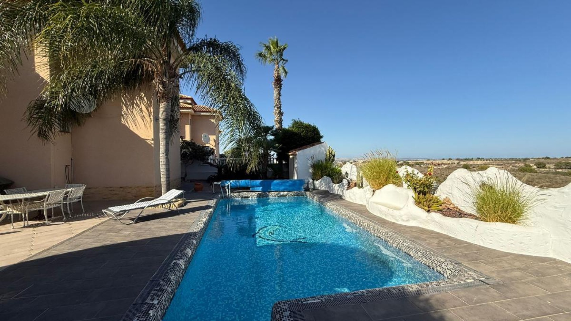 Revente - Villa Individuelle -
San Miguel de Salinas