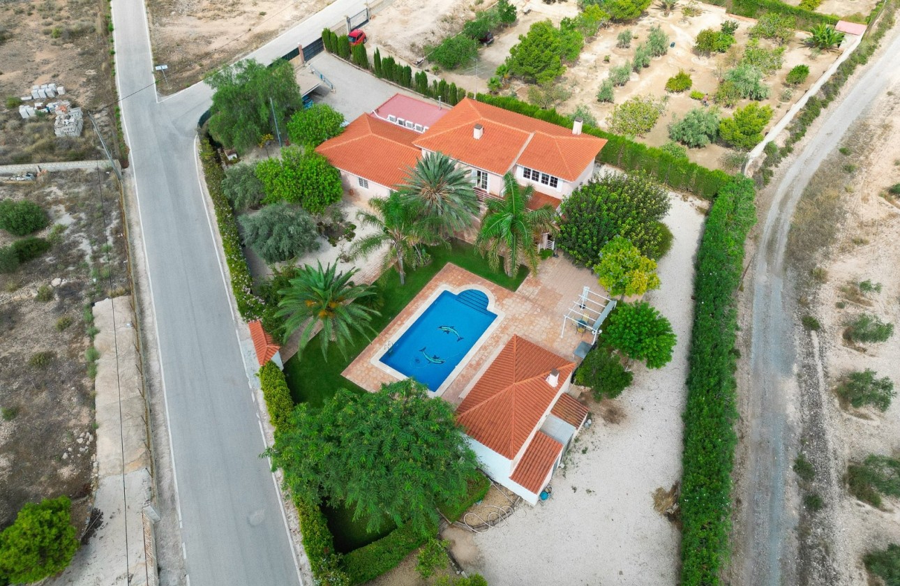 Revente - Villa Individuelle -
San Vicente del Raspeig - Inland