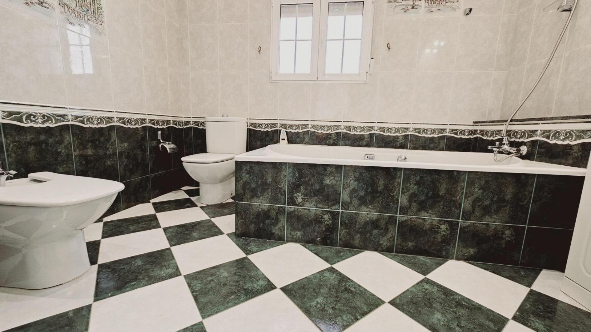 Revente - Villa Individuelle -
Torrevieja - La Siesta - El Salado - Torreta