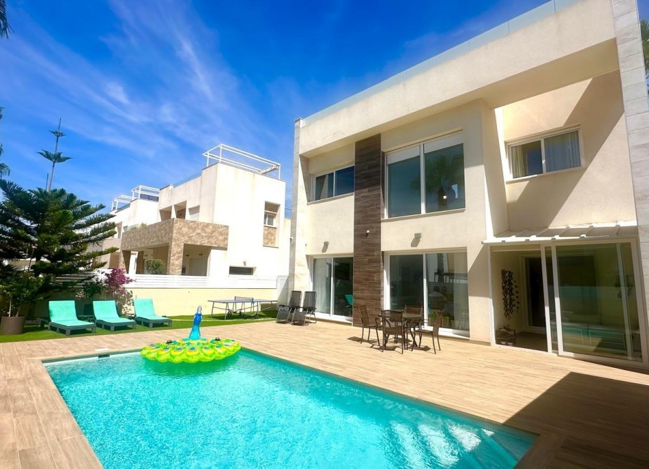 Revente - Villa Individuelle -
Torrevieja - Miramar - Torre del Moro