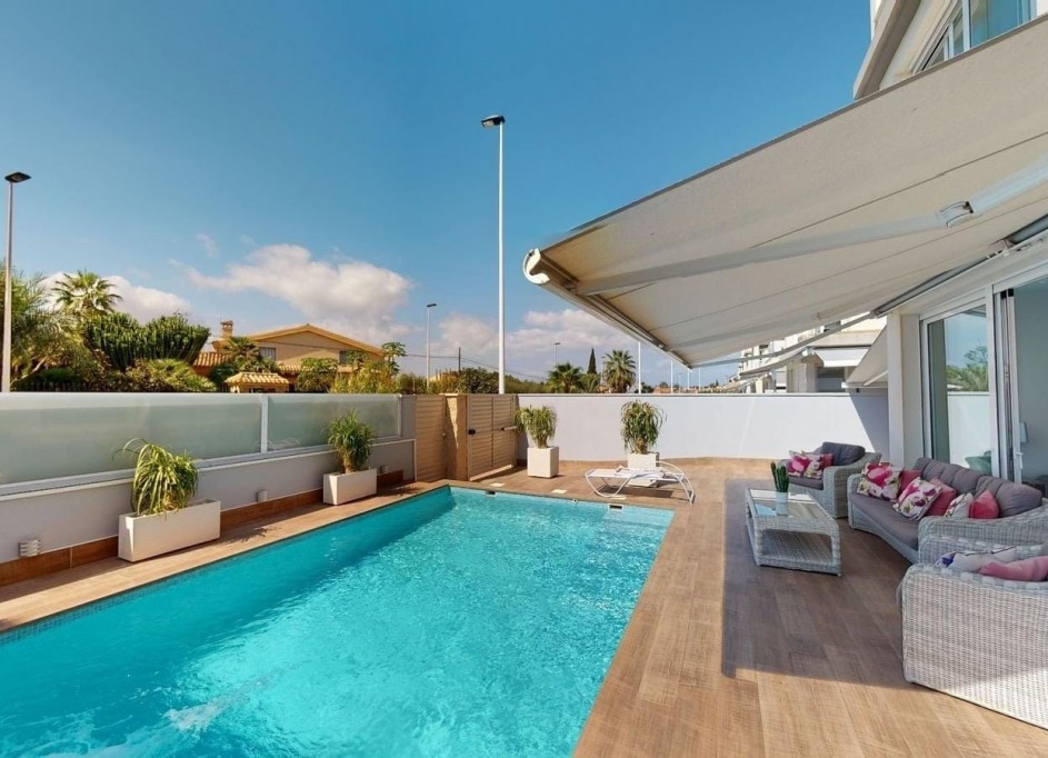 Revente - Villa Individuelle -
Torrevieja