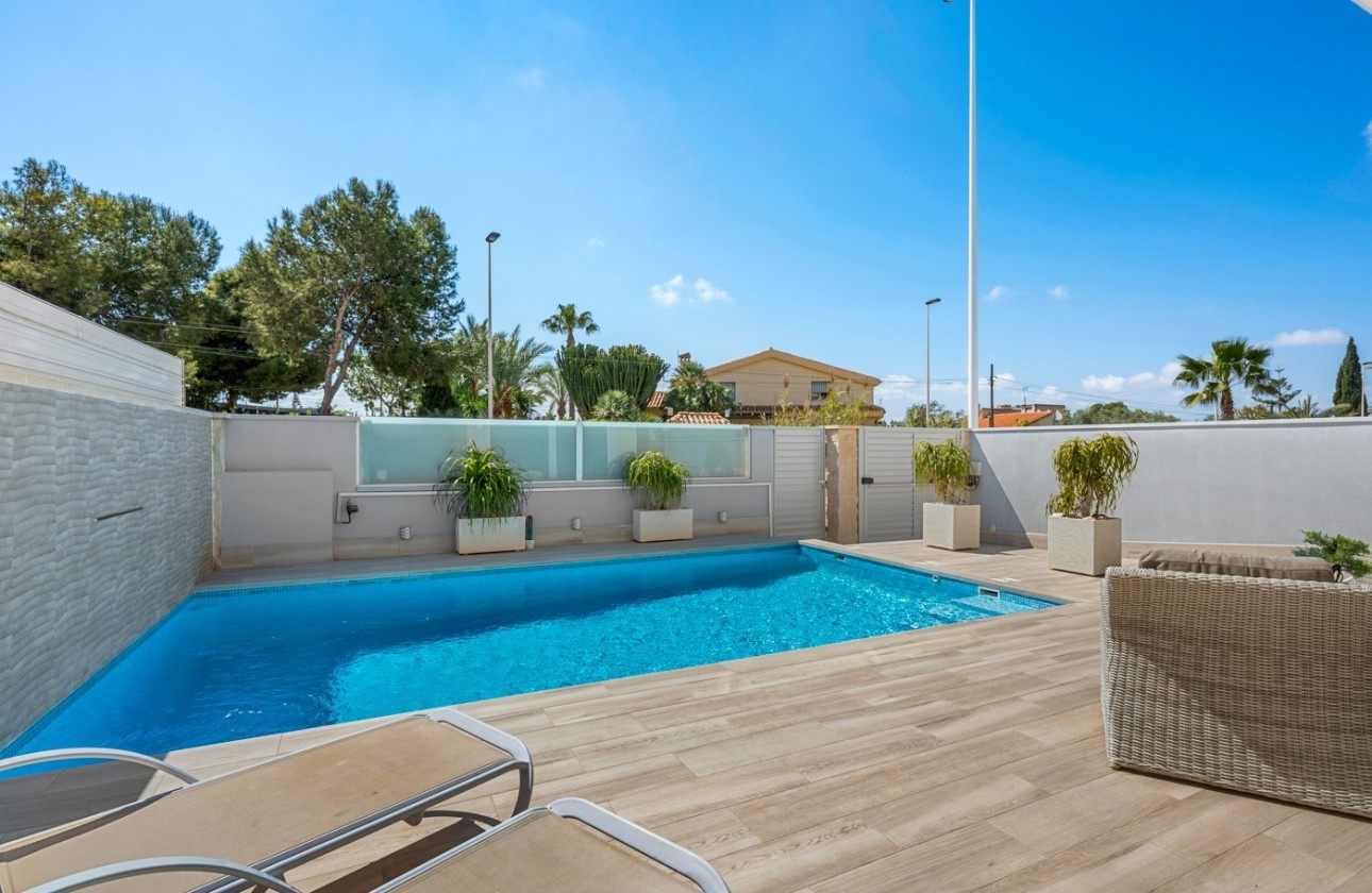 Revente - Villa Individuelle -
Torrevieja