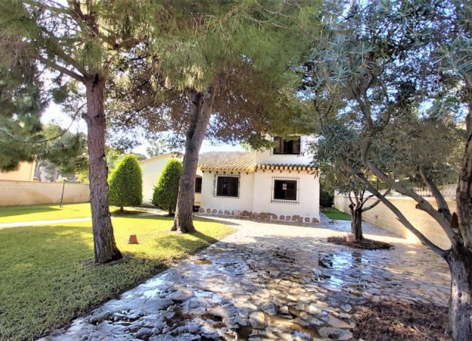 Revente - Villa Individuelle -
Torrevieja