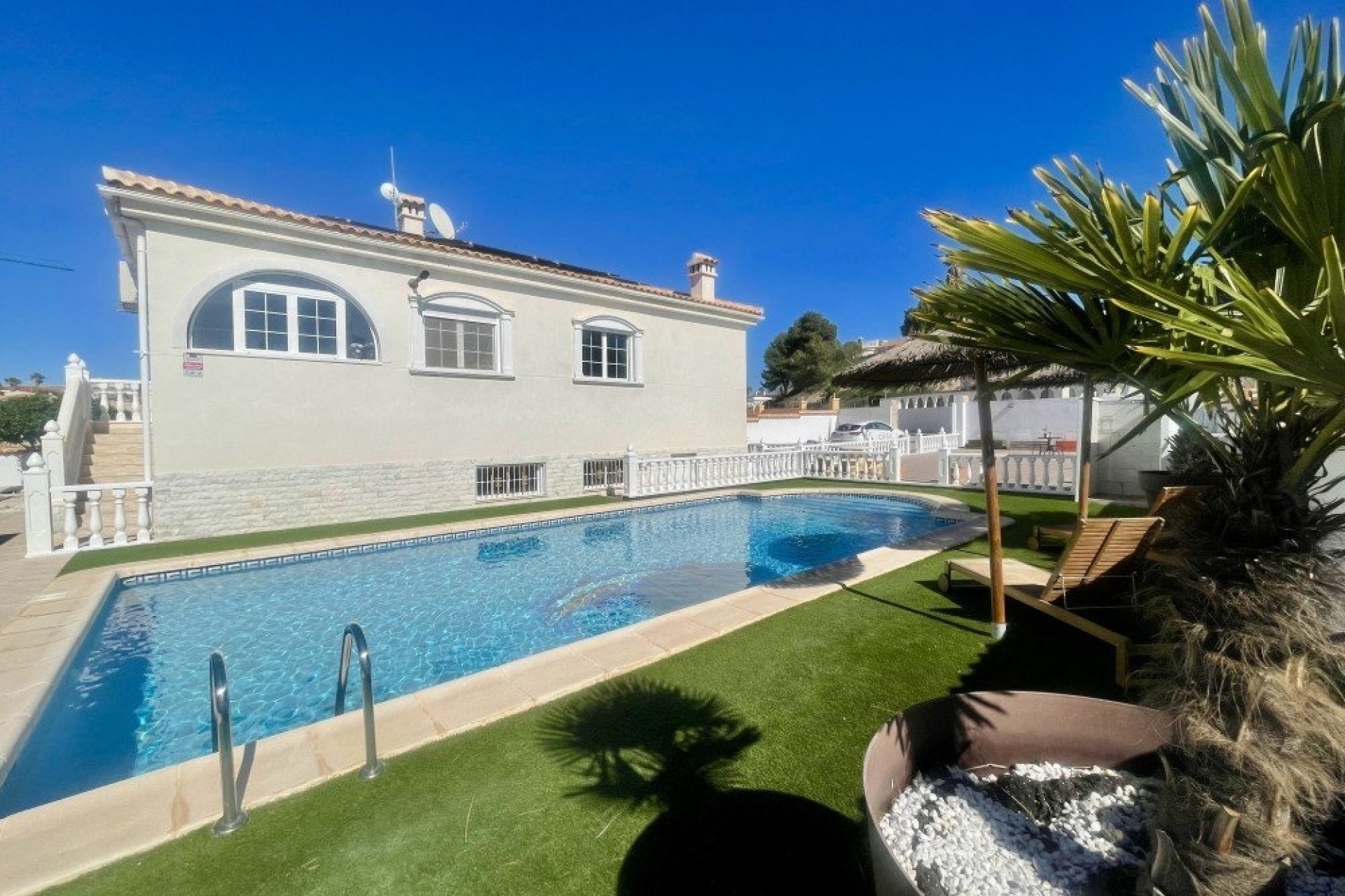Revente - Villa Individuelle -
Urb. La Marina - Inland