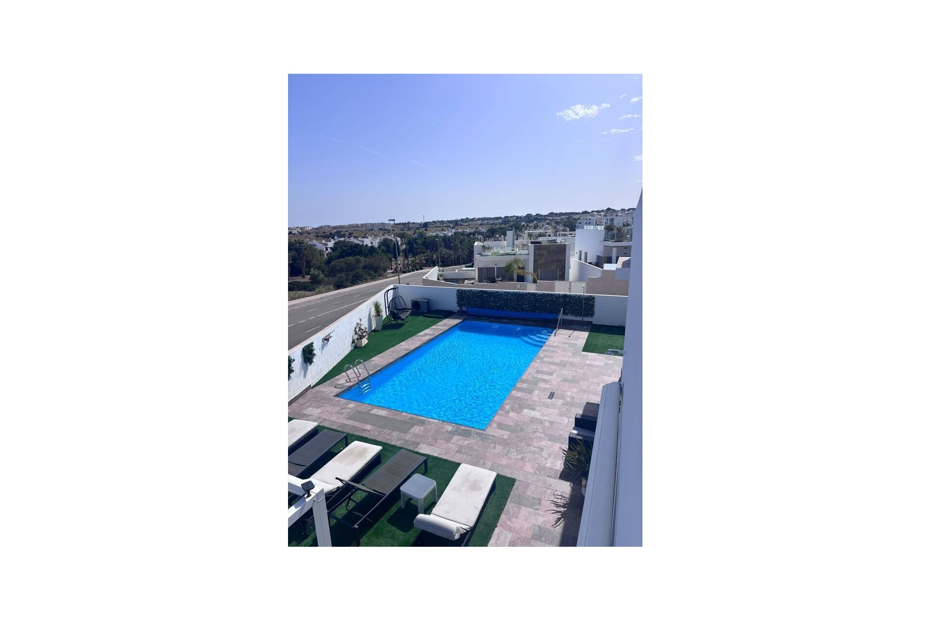 Revente - Villa Individuelle -
Villamartín - Costa Blanca