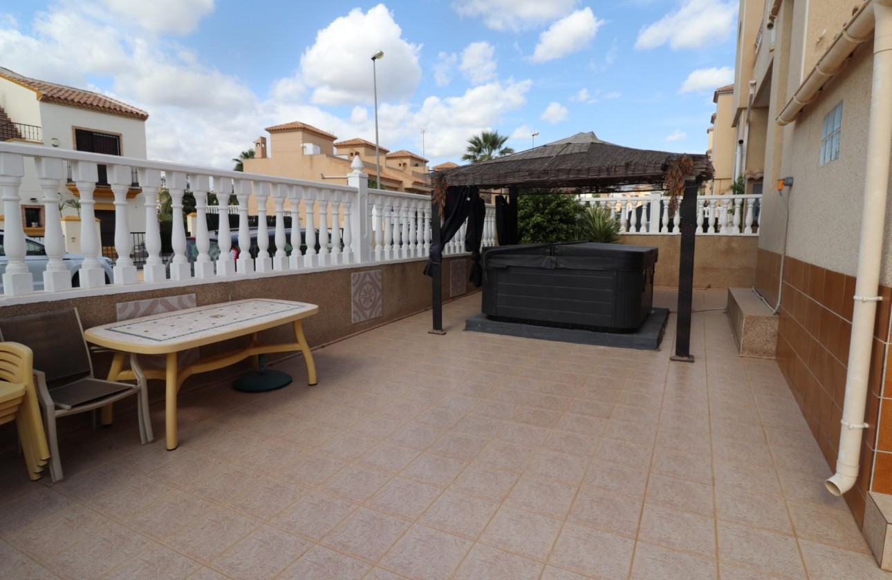 Revente - Villa Individuelle -
Villamartín - Costa Blanca