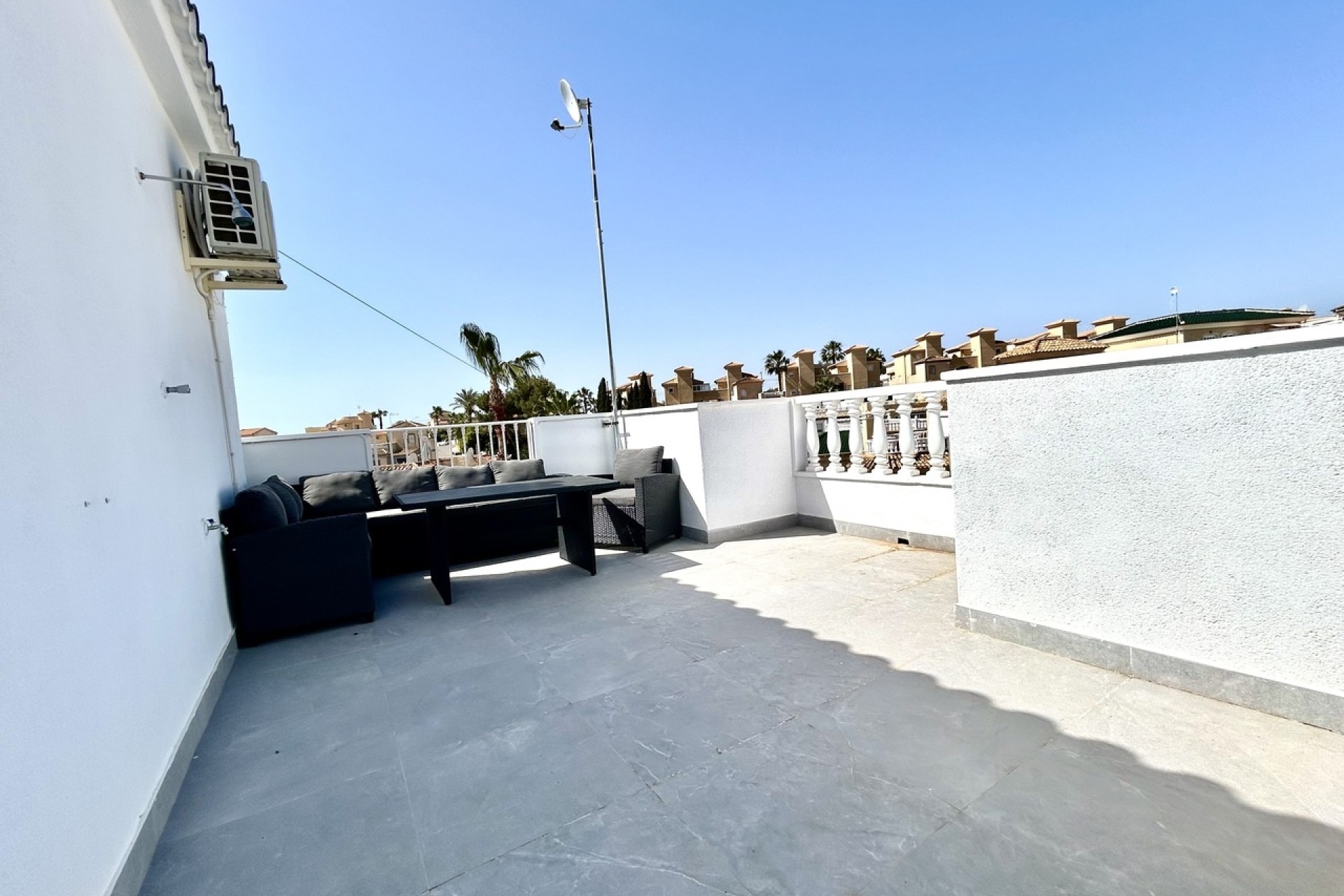 Revente - Villa Individuelle -
Villamartín - Costa Blanca