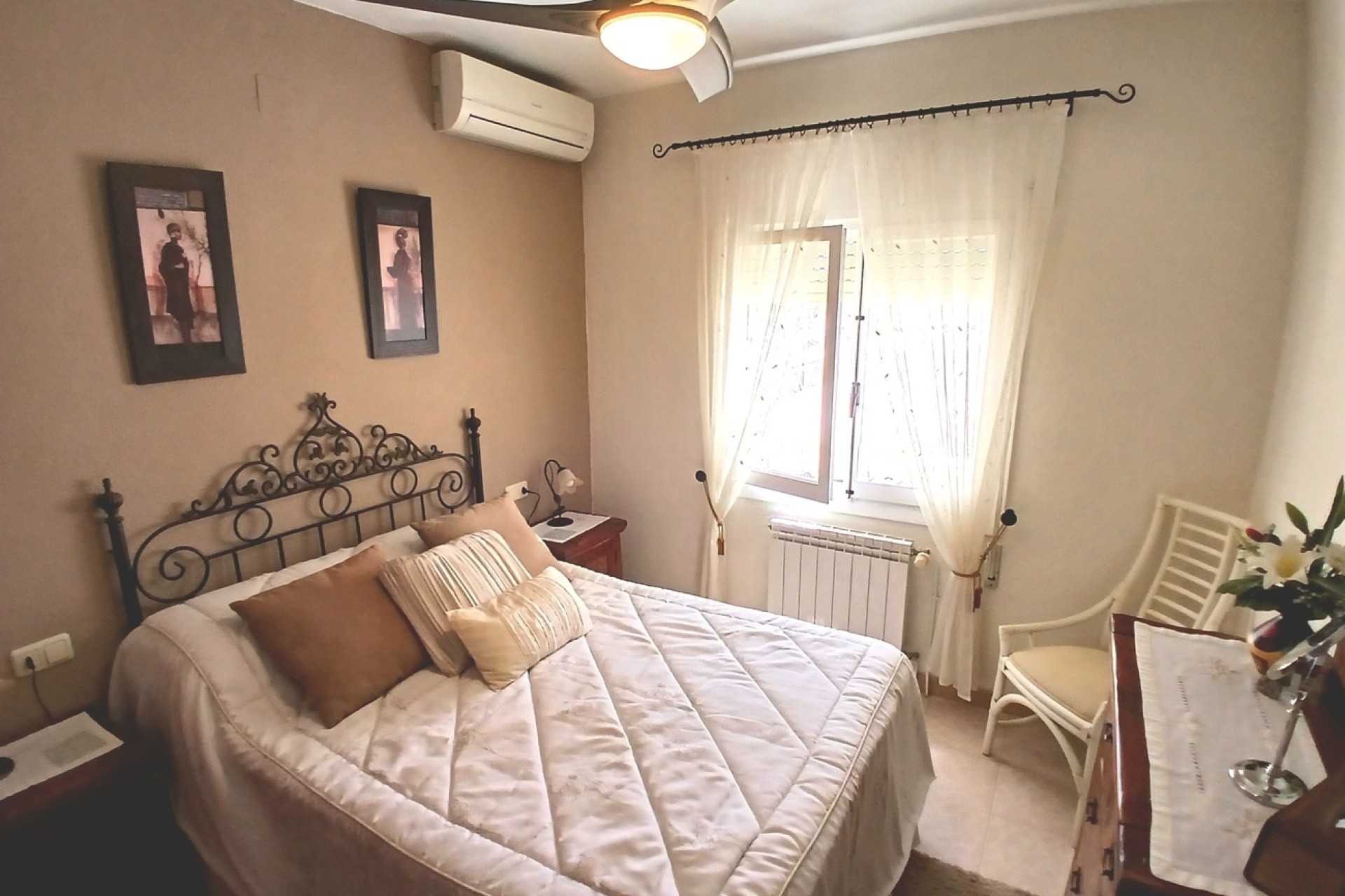 Revente - Villa Individuelle -
Villamartín - Costa Blanca
