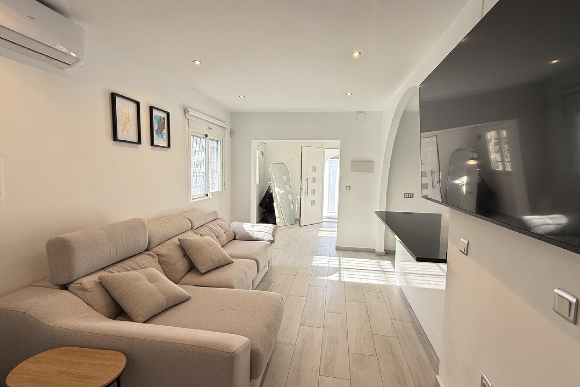 Revente - Villa Individuelle -
Villamartín - Costa Blanca