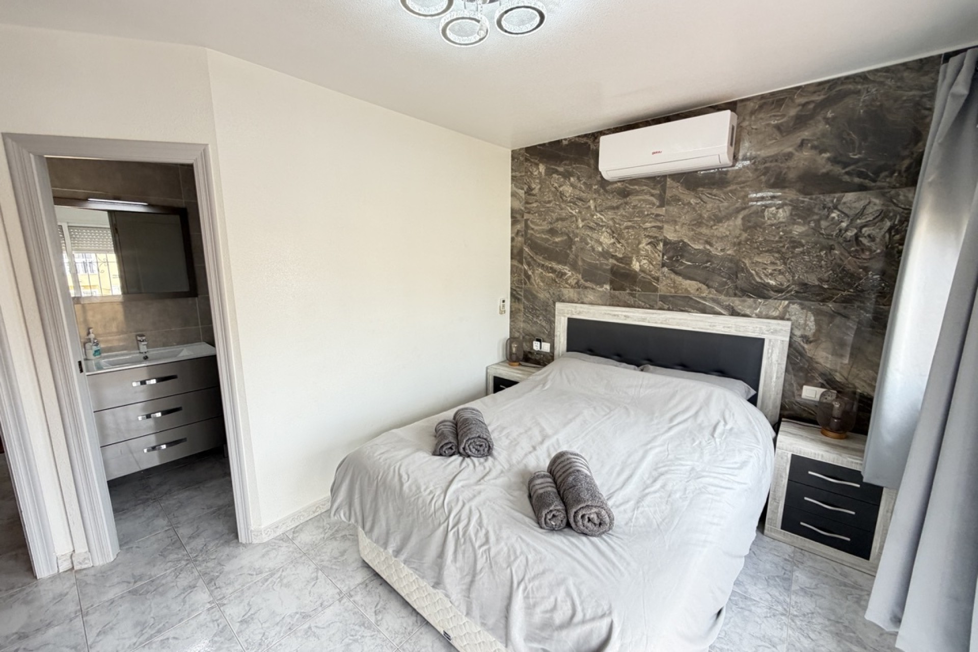 Revente - Villa Individuelle -
Villamartín