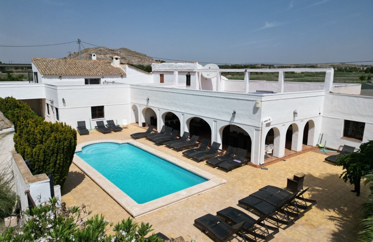 Revente - Villa Individuelle -
Villena - Inland