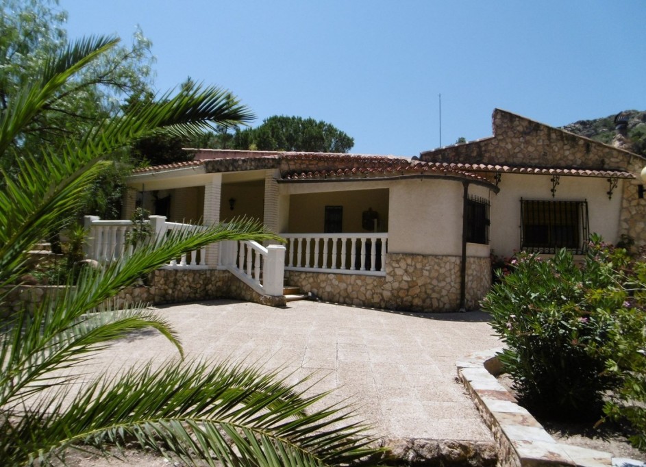 Revente - Villa Individuelle -
Yecla