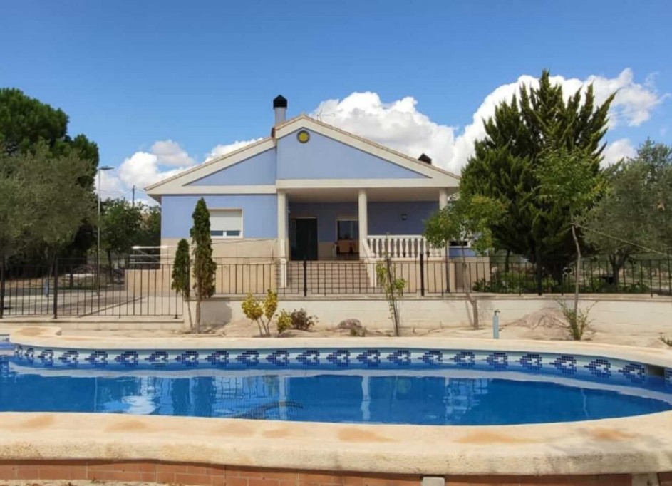 Revente - Villa Individuelle -
Yecla