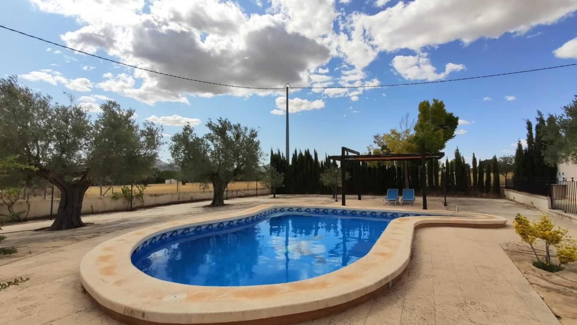 Revente - Villa Individuelle -
Yecla