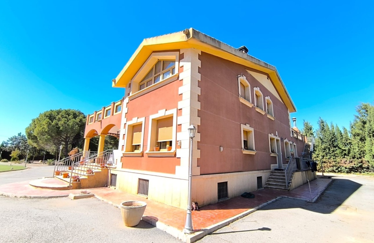 Revente - Villa Individuelle -
Yecla