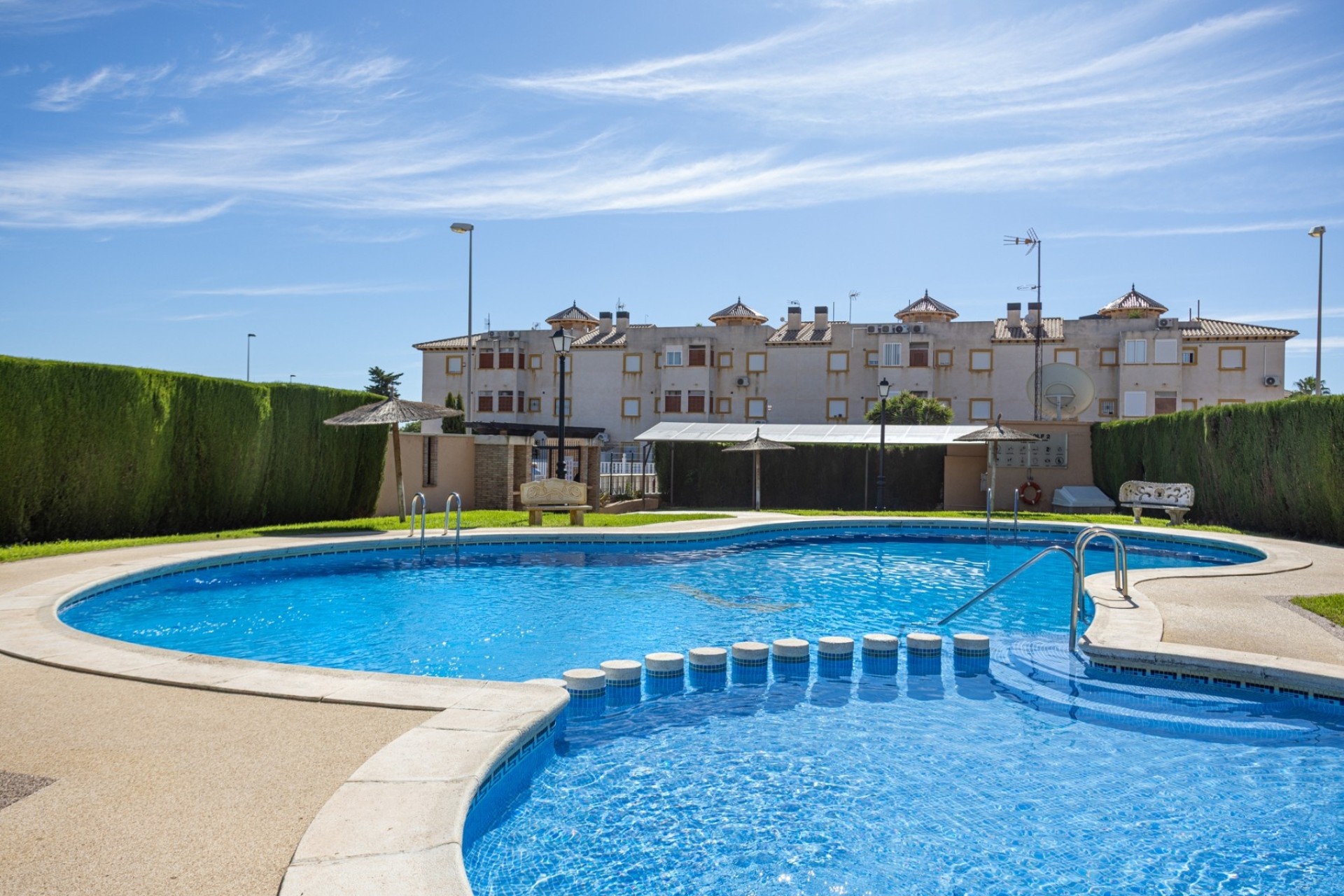 Revente - Villa jumelée -
Lomas de Cabo Roig - Playa Golf