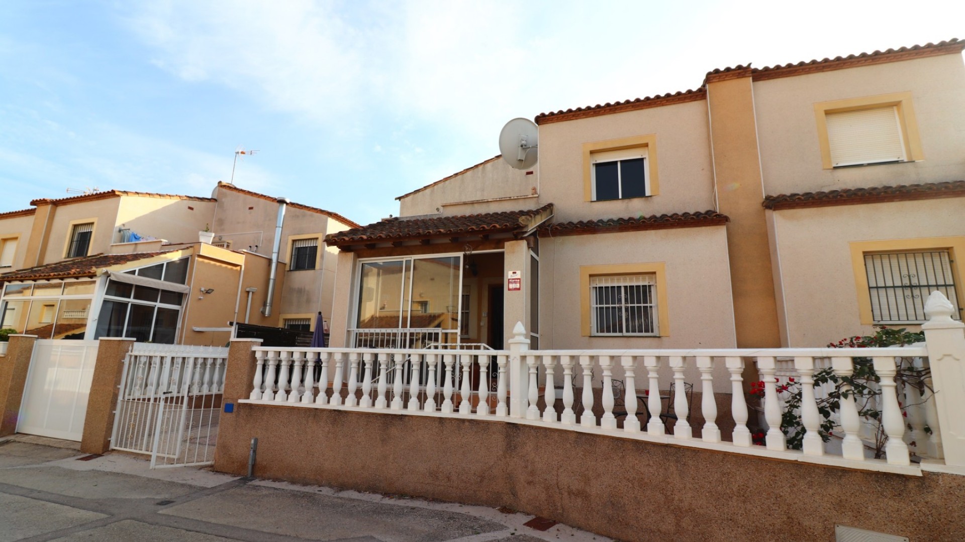 Revente - Villa mitoyenne -
Algorfa - Montebello