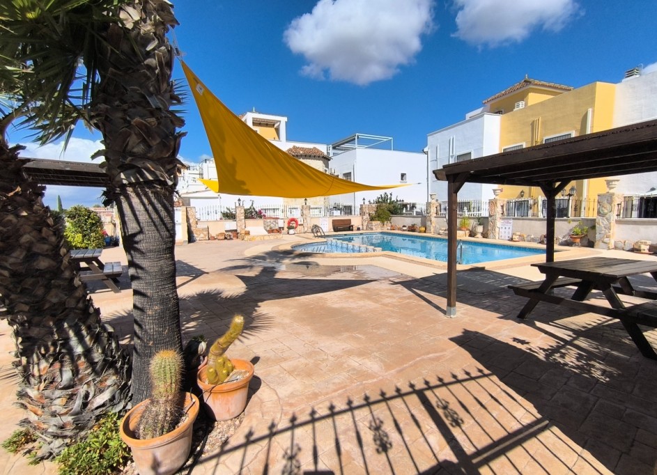 Revente - Villa mitoyenne -
Algorfa