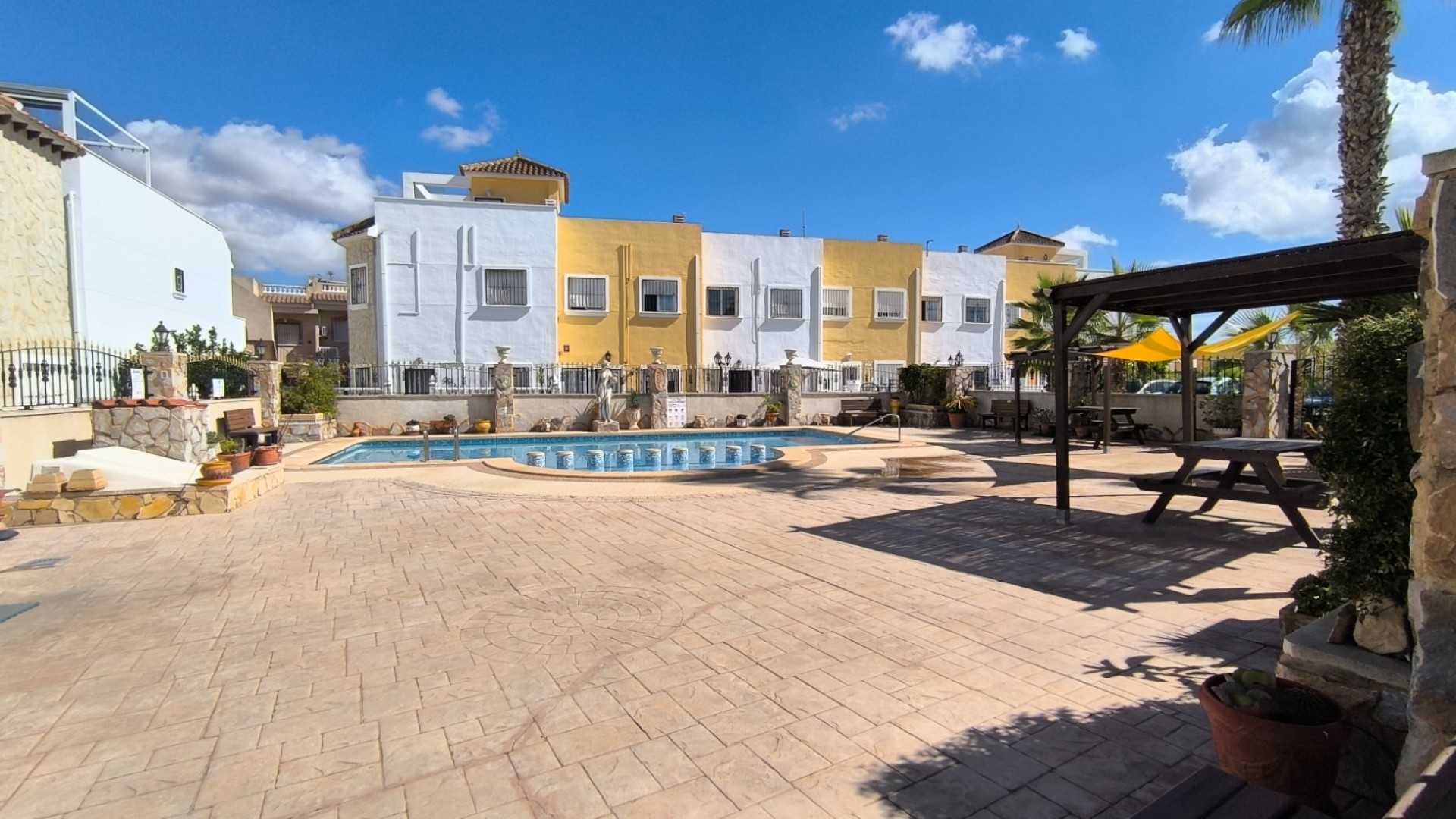 Revente - Villa mitoyenne -
Algorfa