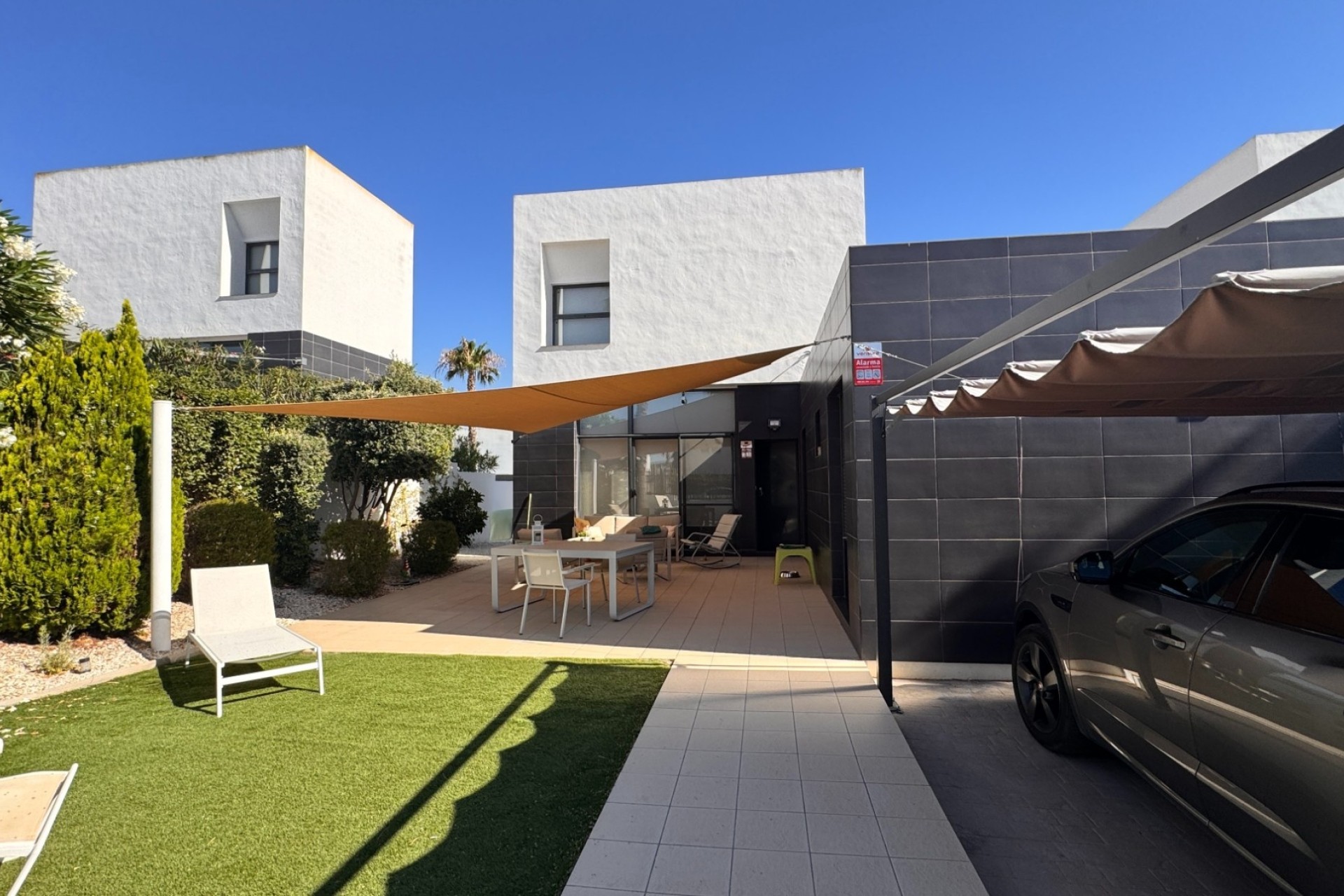 Revente - Villa mitoyenne -
Algorfa