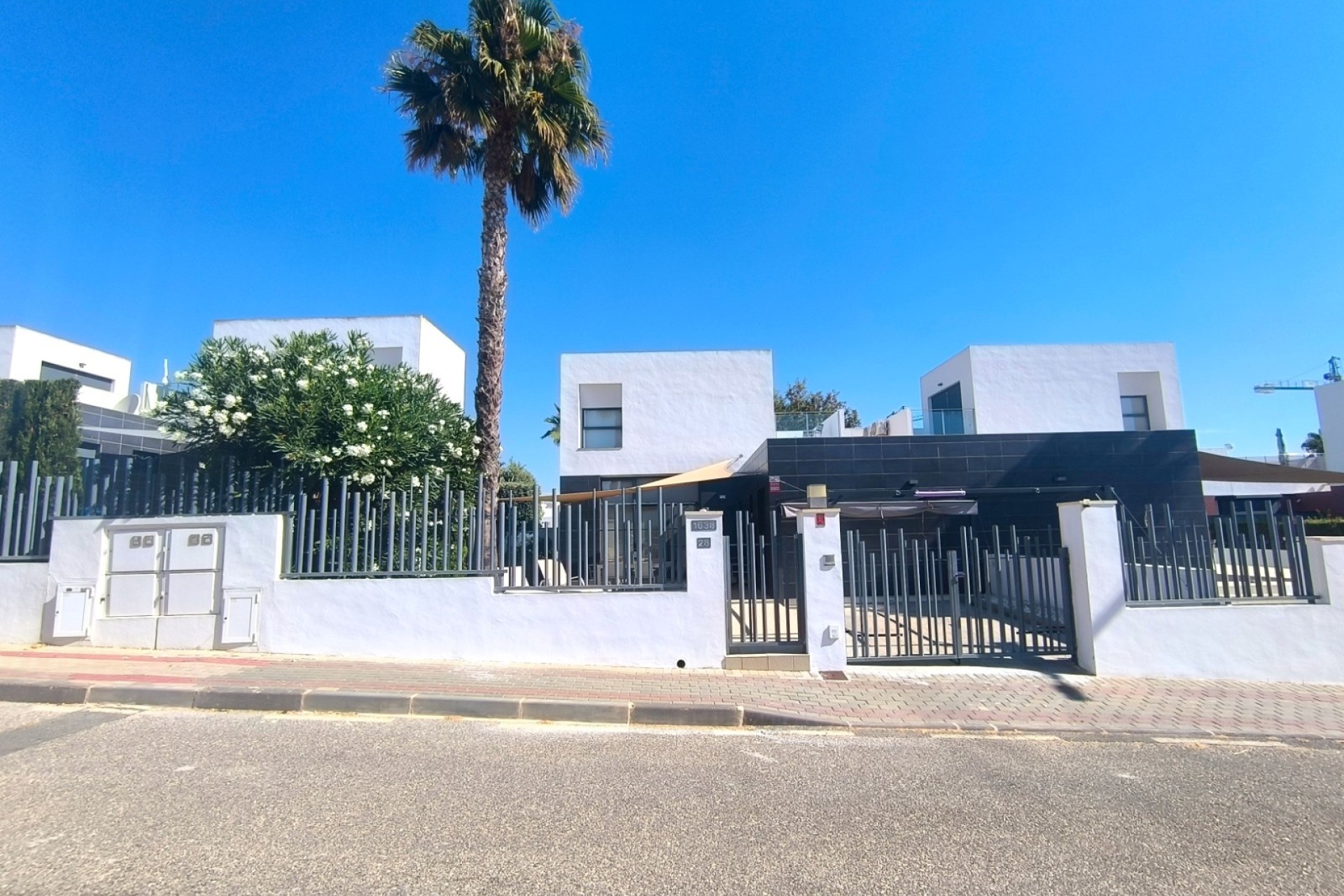 Revente - Villa mitoyenne -
Algorfa