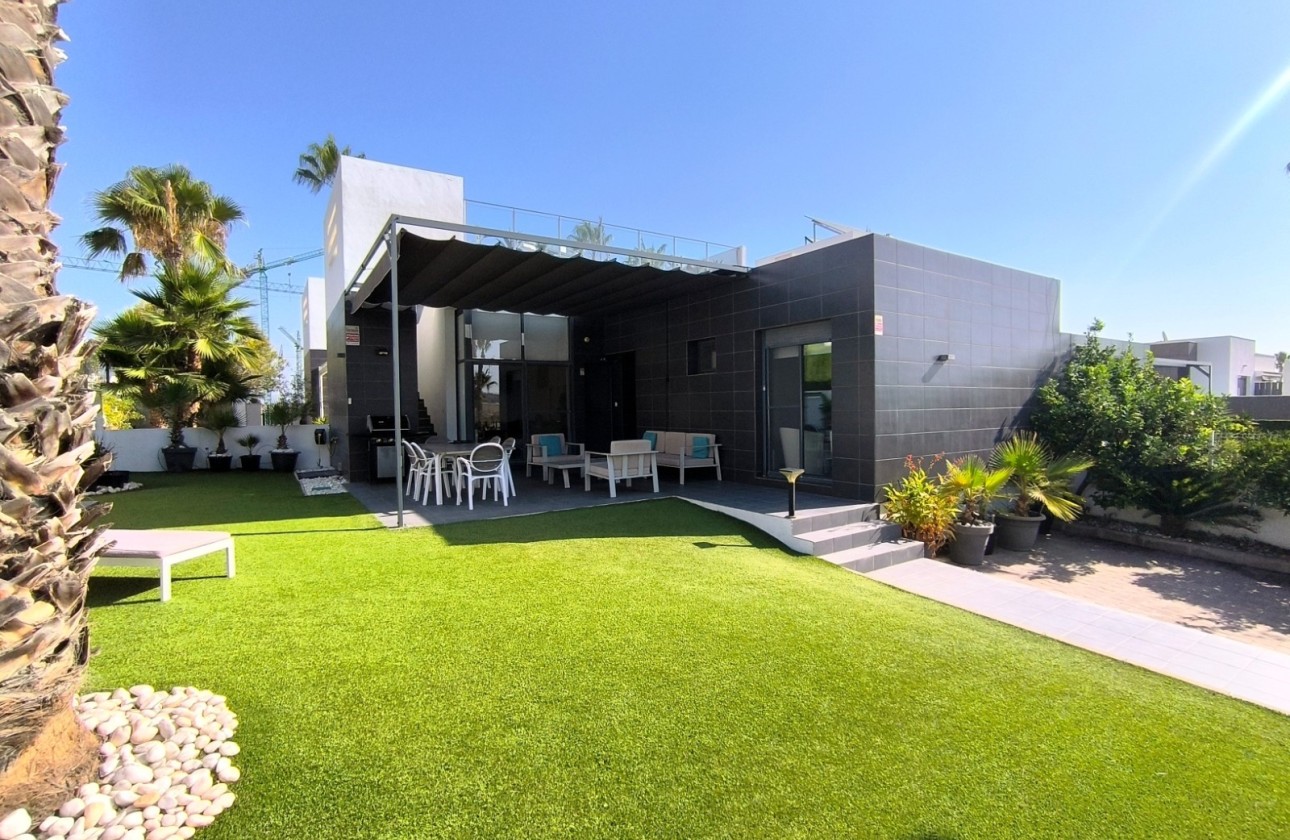 Revente - Villa mitoyenne -
Algorfa