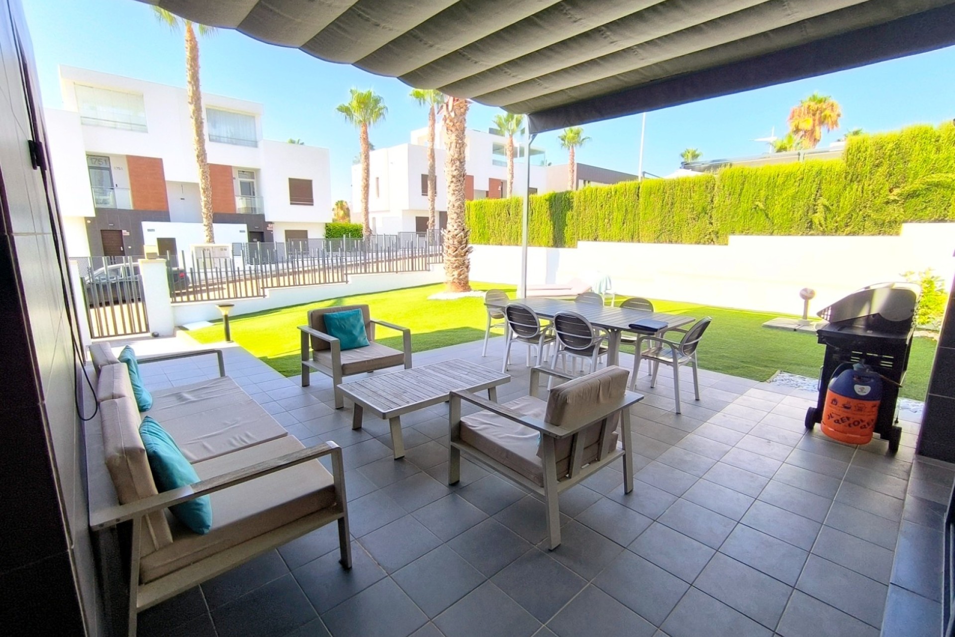 Revente - Villa mitoyenne -
Algorfa