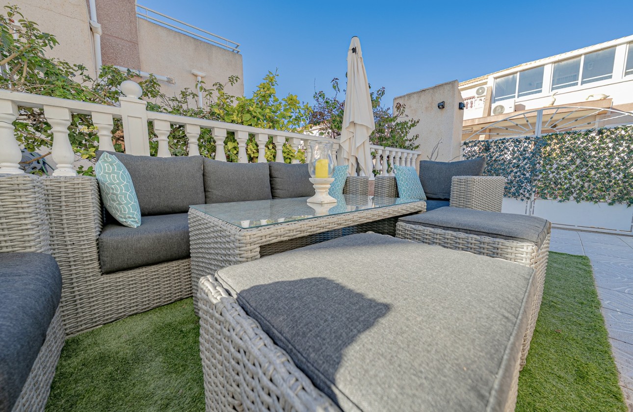 Revente - Villa mitoyenne -
Cabo Roig - La Regia