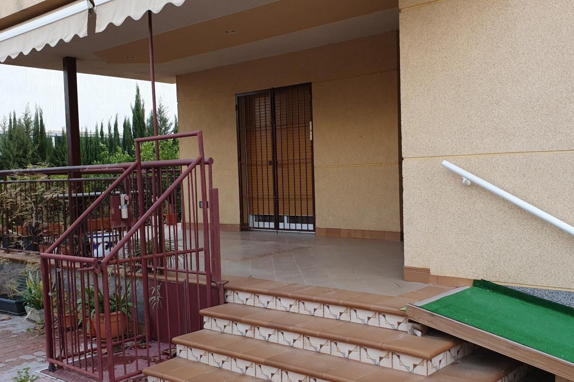 Revente - Villa mitoyenne -
Casillas - CASILLAS