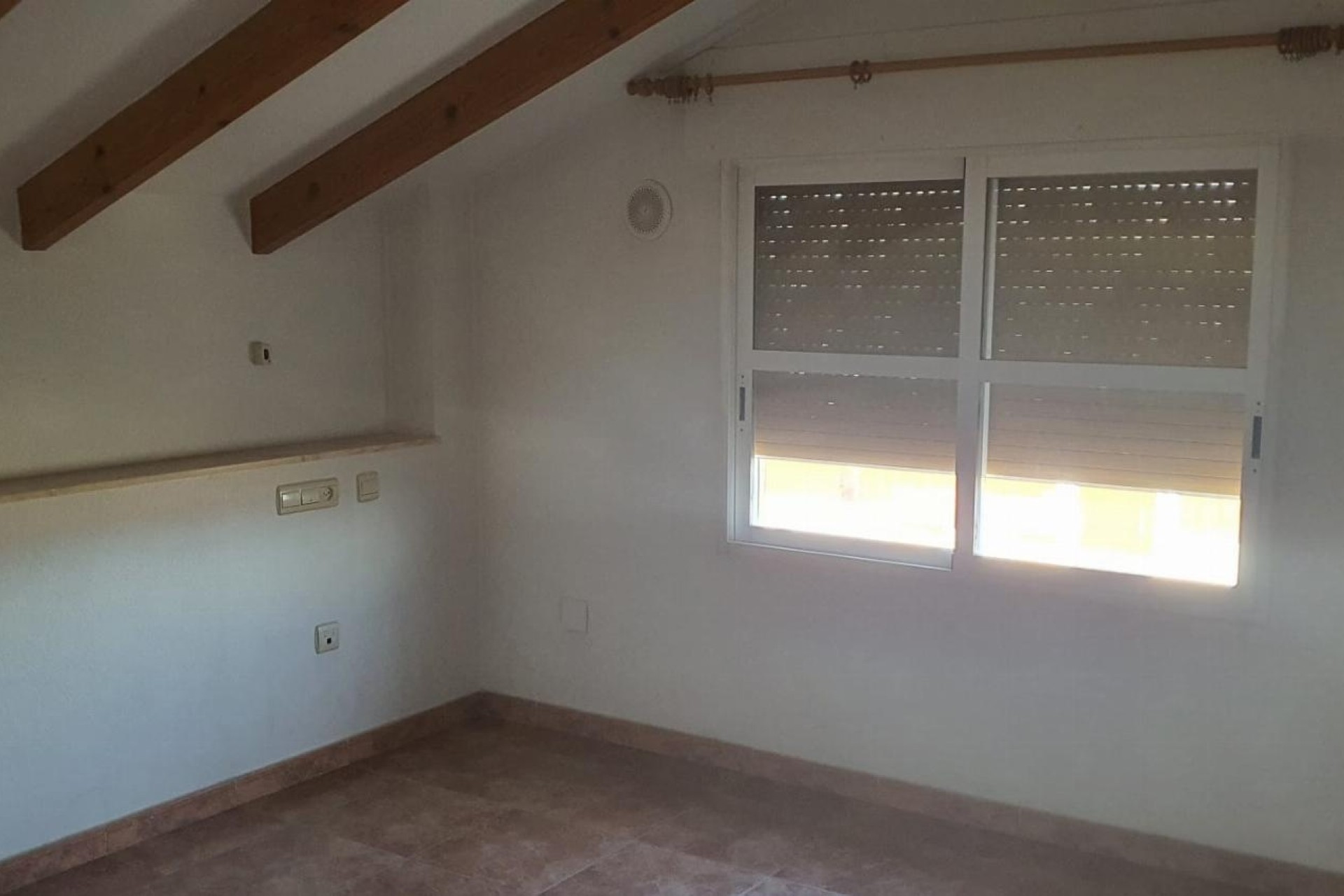 Revente - Villa mitoyenne -
Casillas - CASILLAS