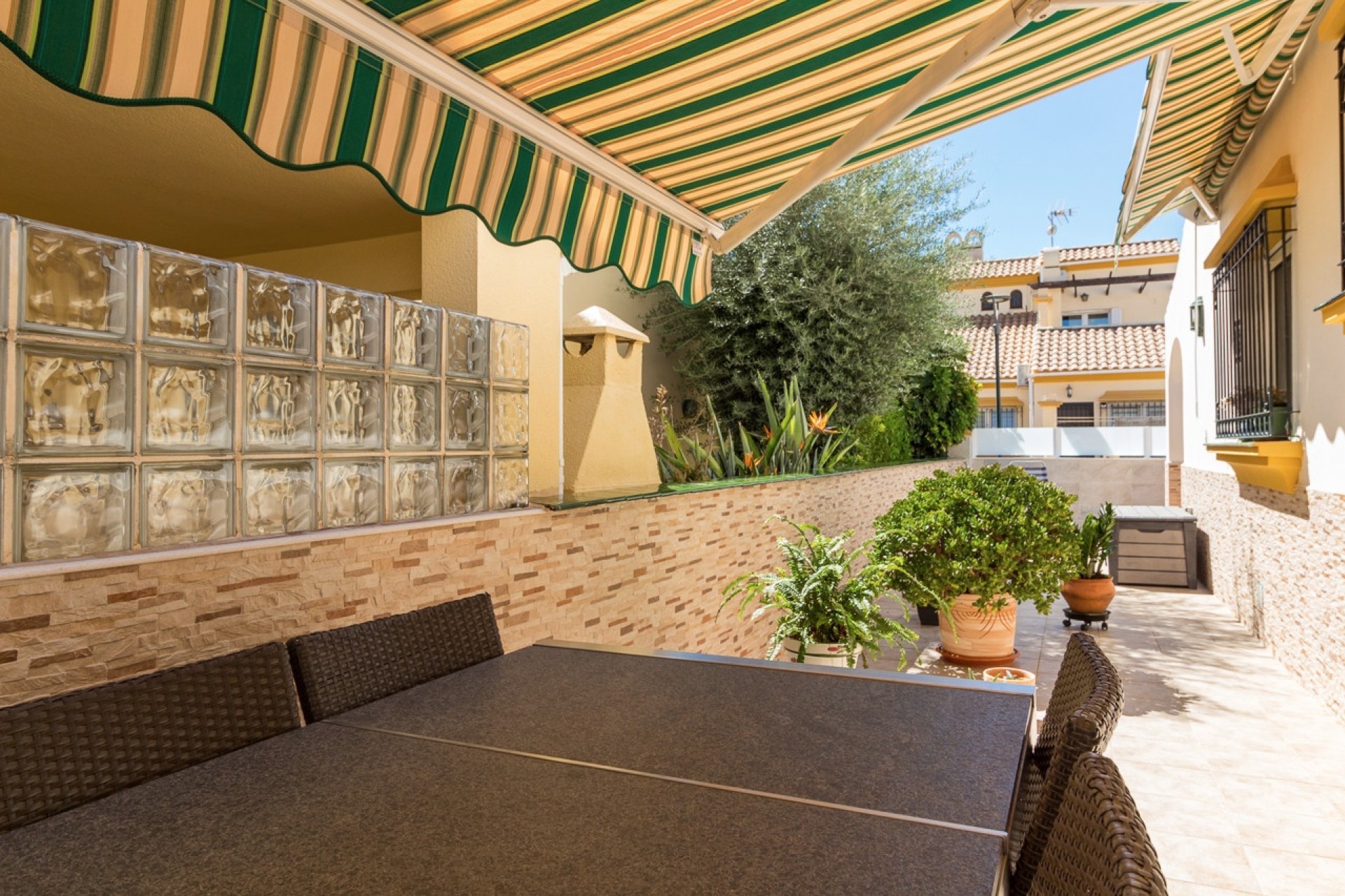 Revente - Villa mitoyenne -
La Zenia