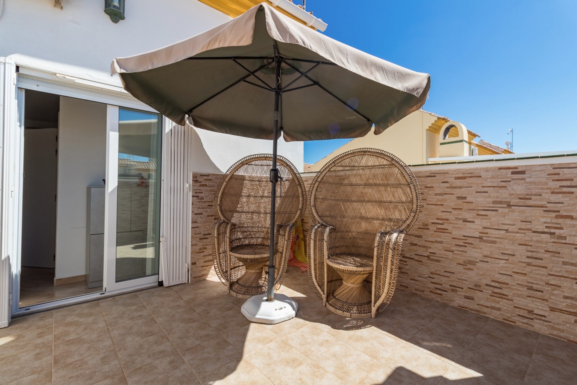 Revente - Villa mitoyenne -
La Zenia