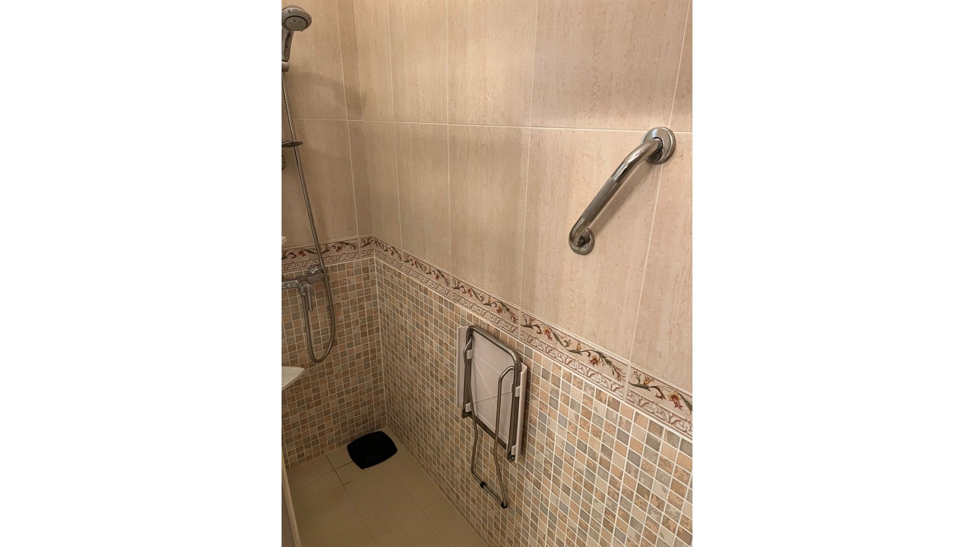 Revente - Villa mitoyenne -
Los Montesinos - Urbanizacion montesol