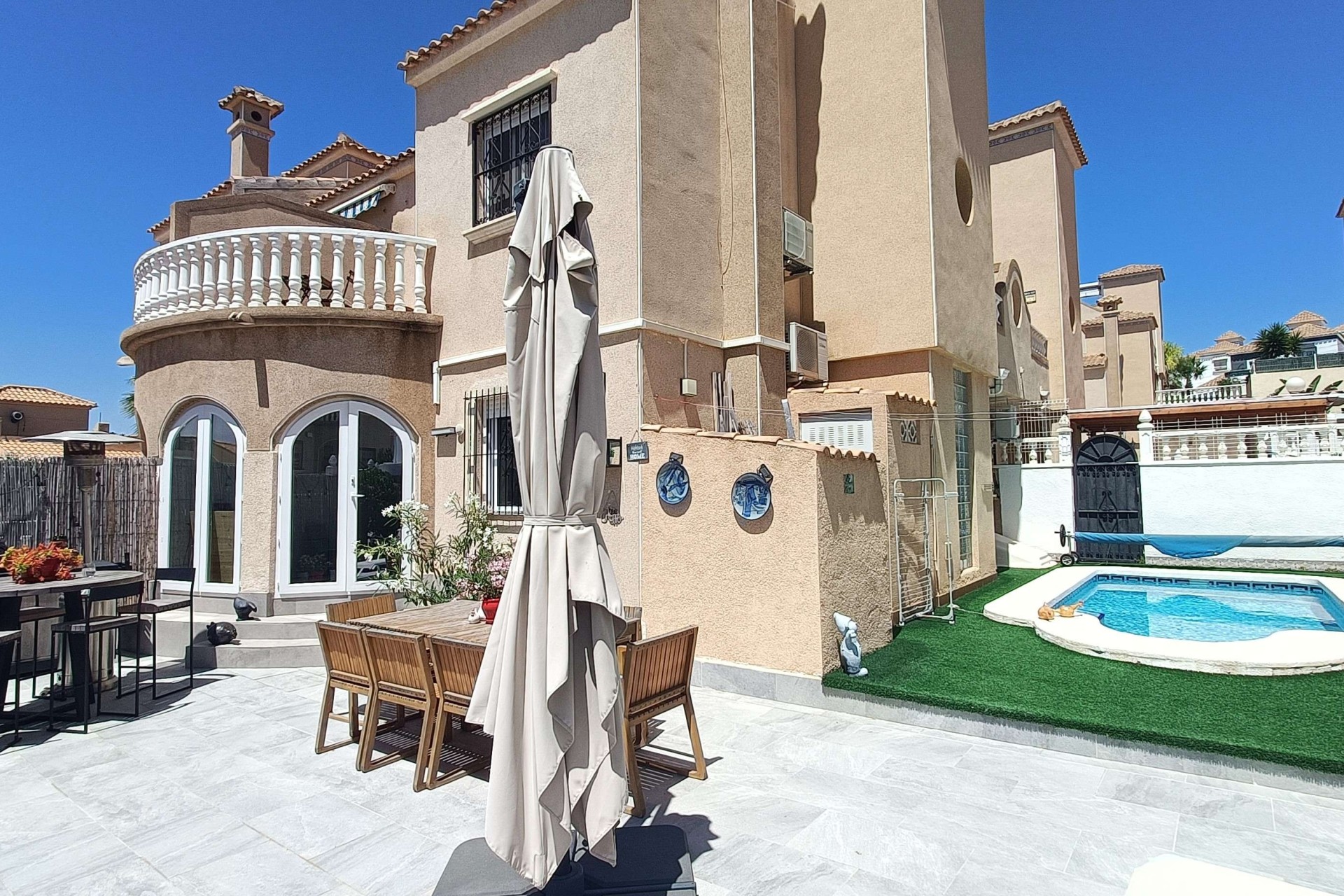 Revente - Villa mitoyenne -
Orihuela Costa - El Galan