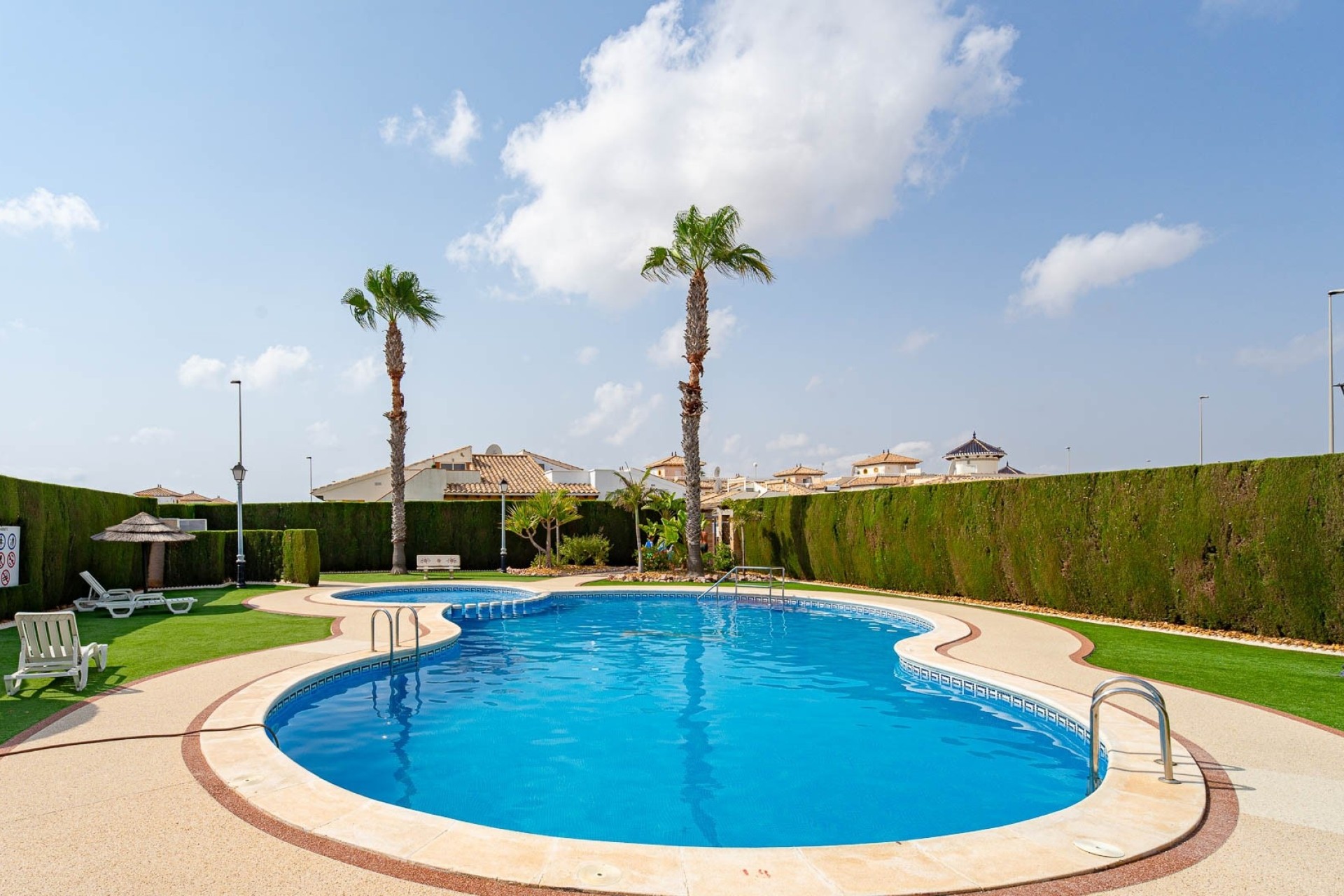 Revente - Villa mitoyenne -
Orihuela Costa - Lomas de Cabo Roig