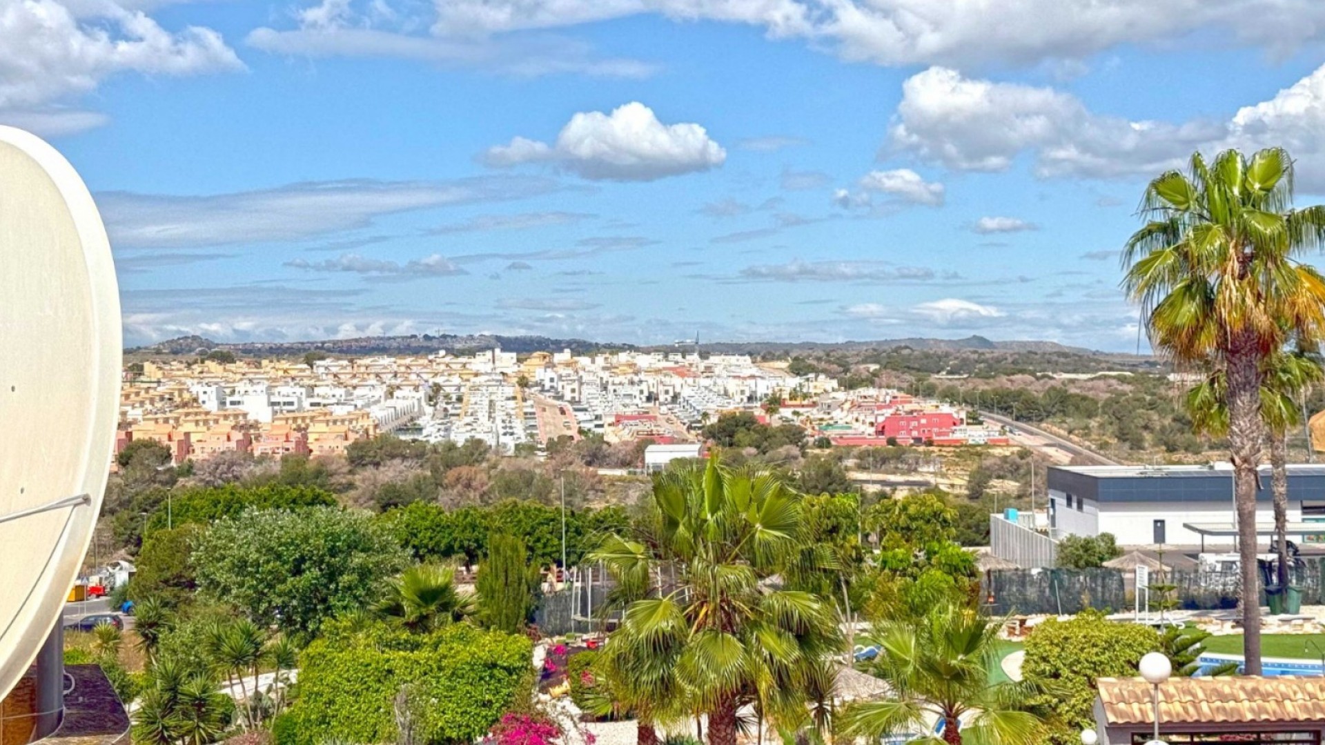 Revente - Villa mitoyenne -
Orihuela Costa - Los Altos
