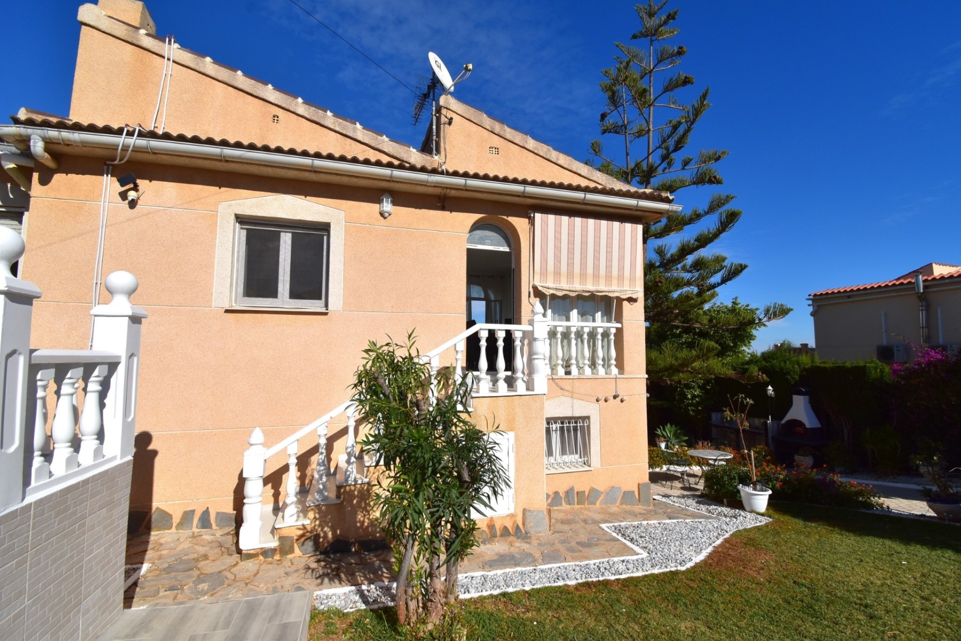 Revente - Villa mitoyenne -
Orihuela Costa - Los Balcones