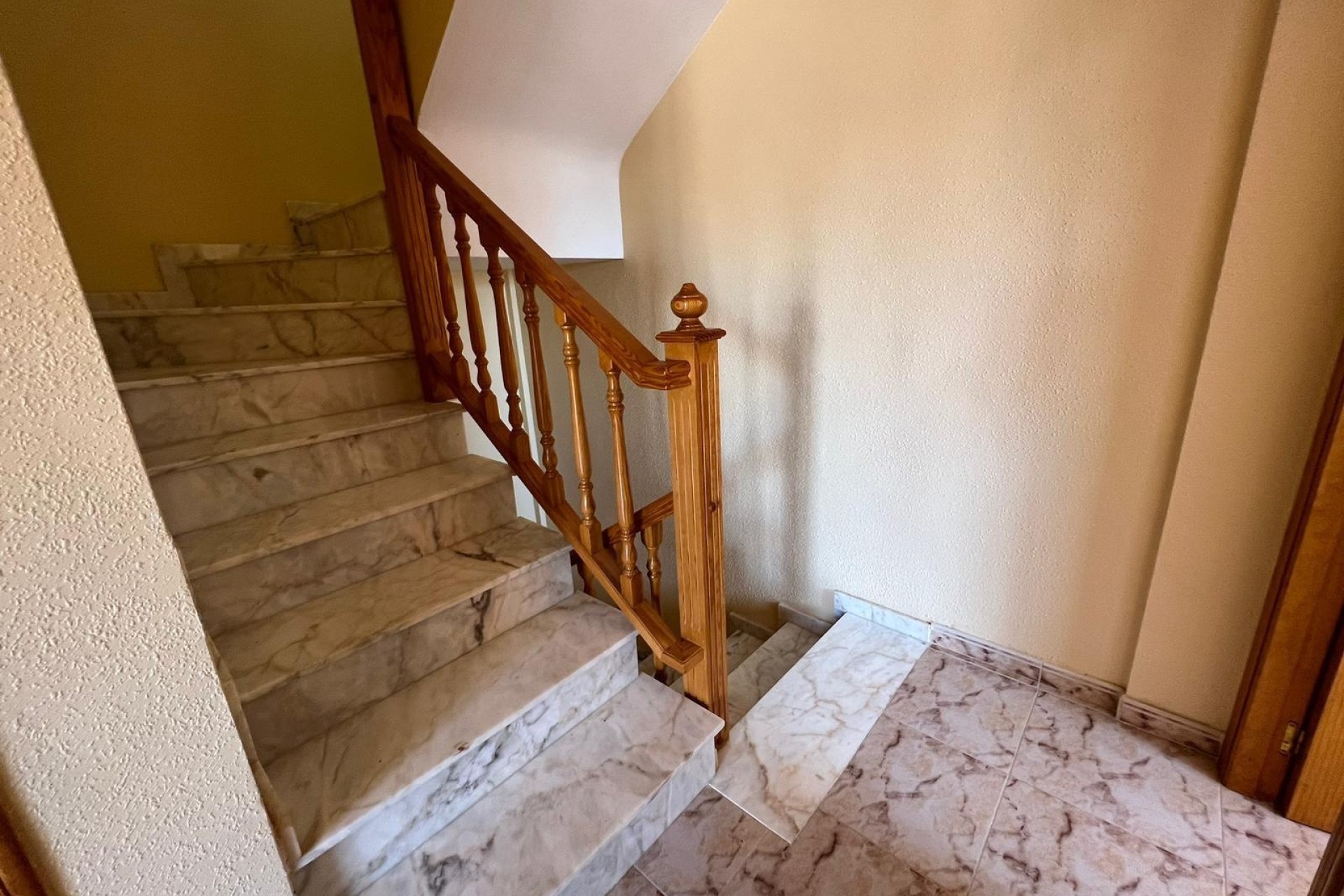 Revente - Villa mitoyenne -
Orihuela Costa - Montezenia