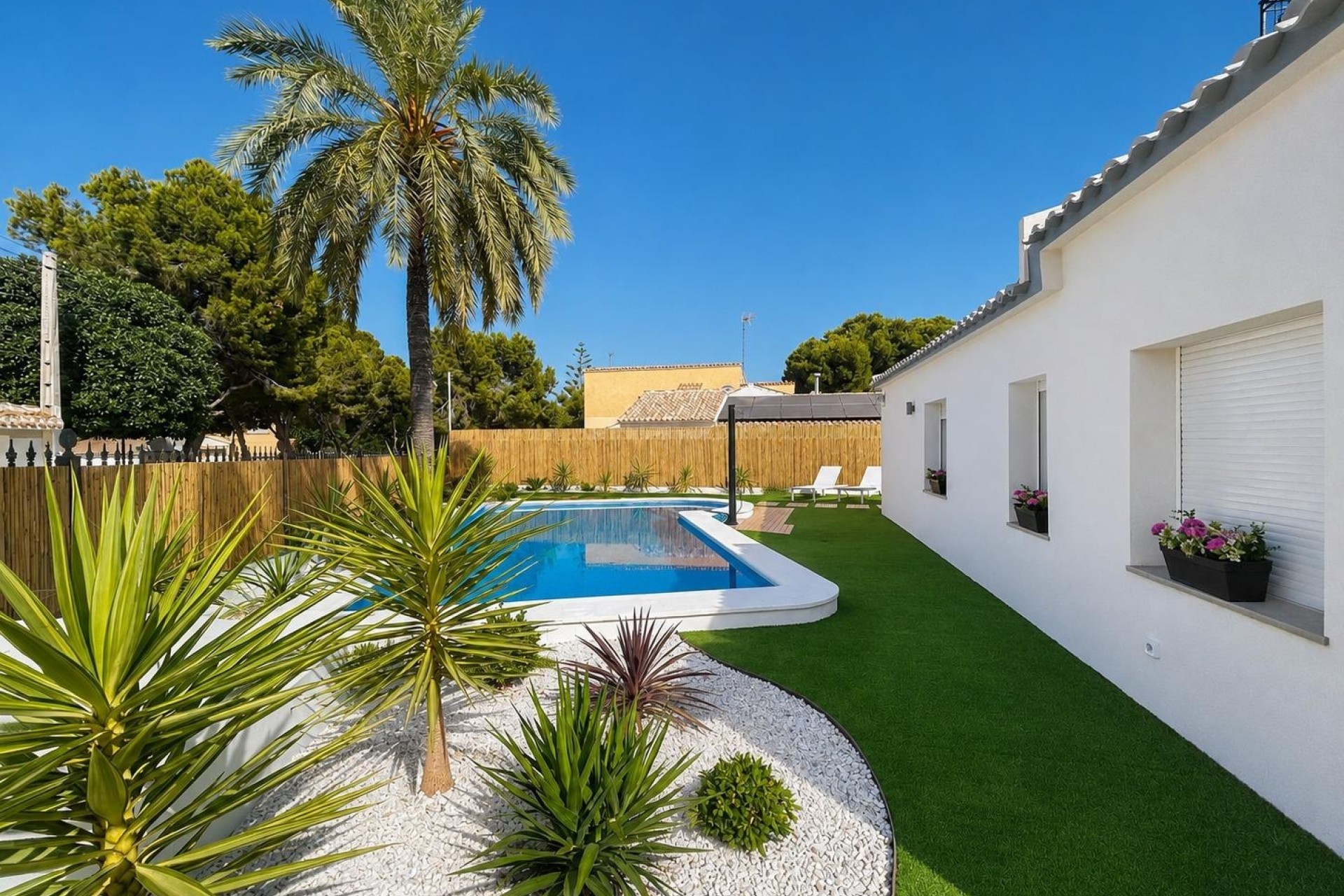 Revente - Villa mitoyenne -
Orihuela Costa - Punta Prima