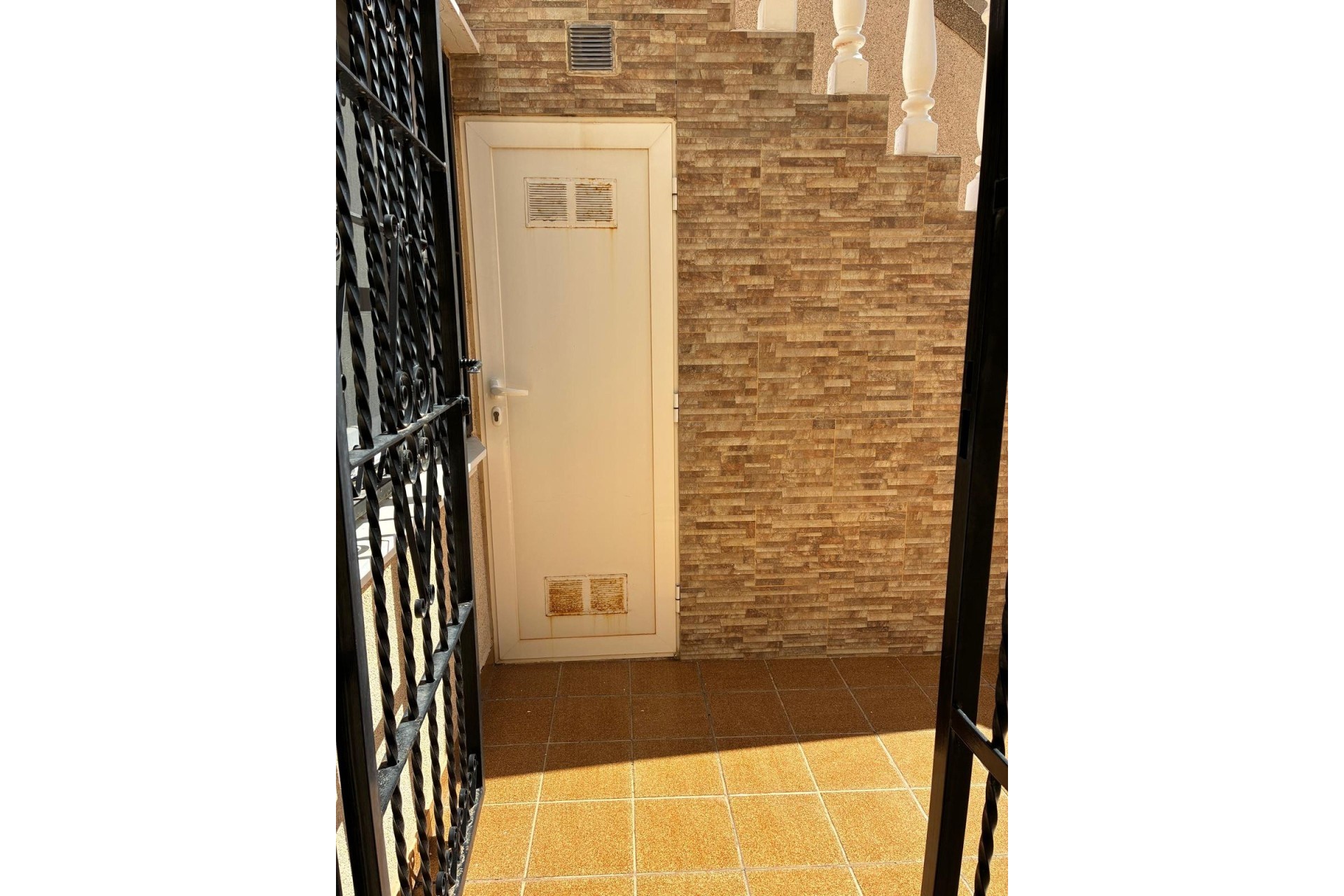 Revente - Villa mitoyenne -
Orihuela Costa