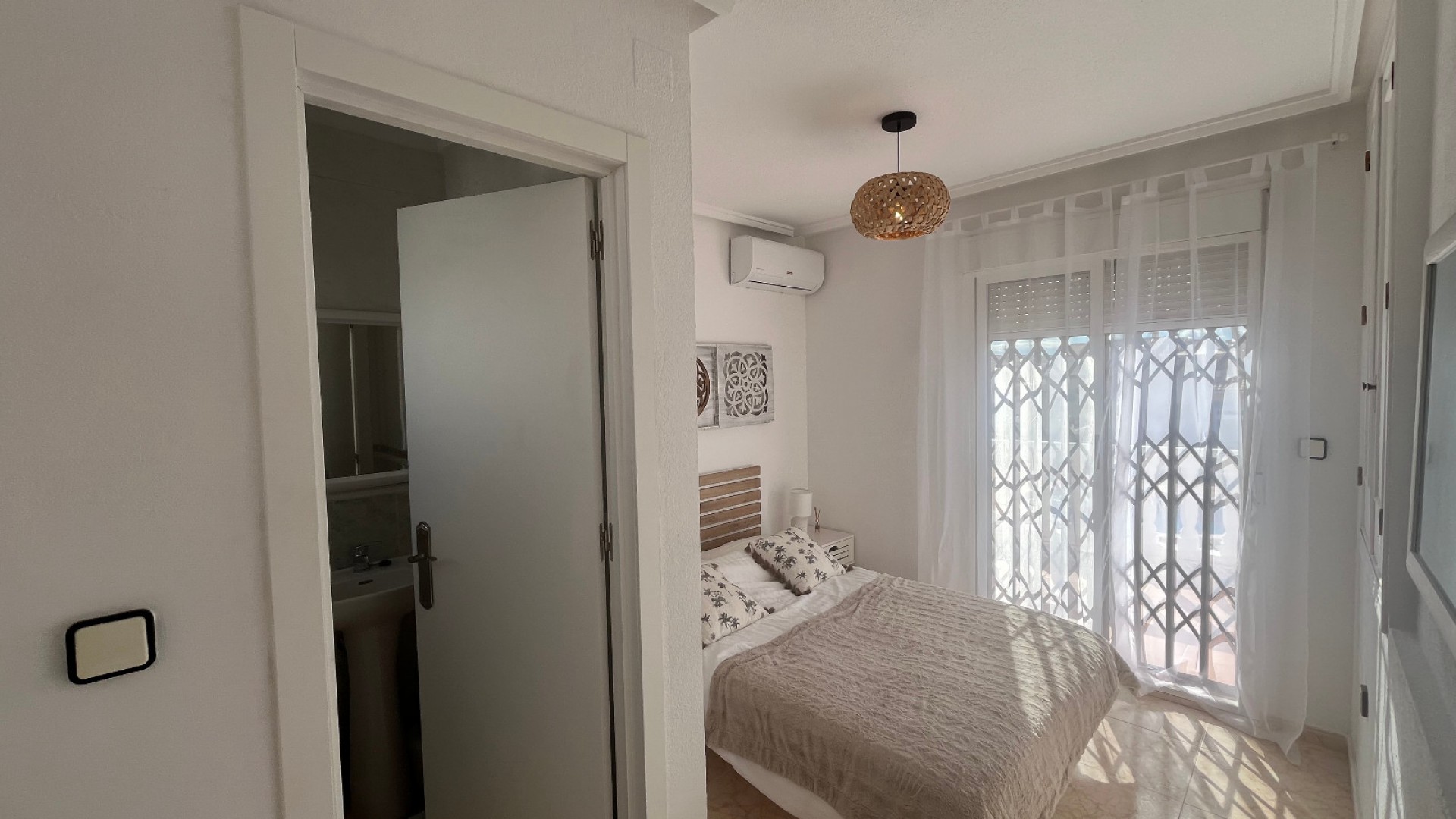 Revente - Villa mitoyenne -
Punta Prima - Serena