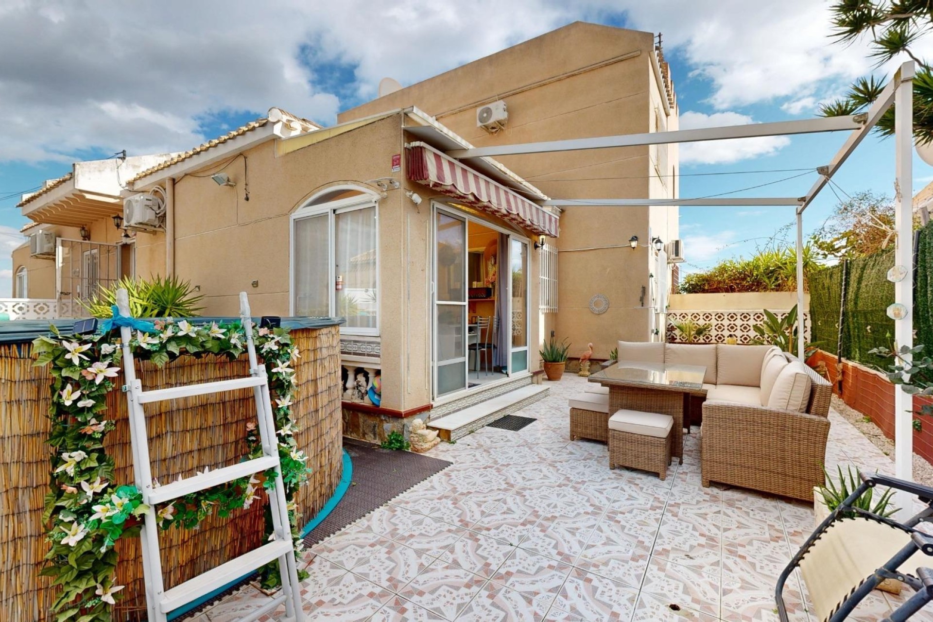 Revente - Villa mitoyenne -
San Miguel de Salinas - 03193