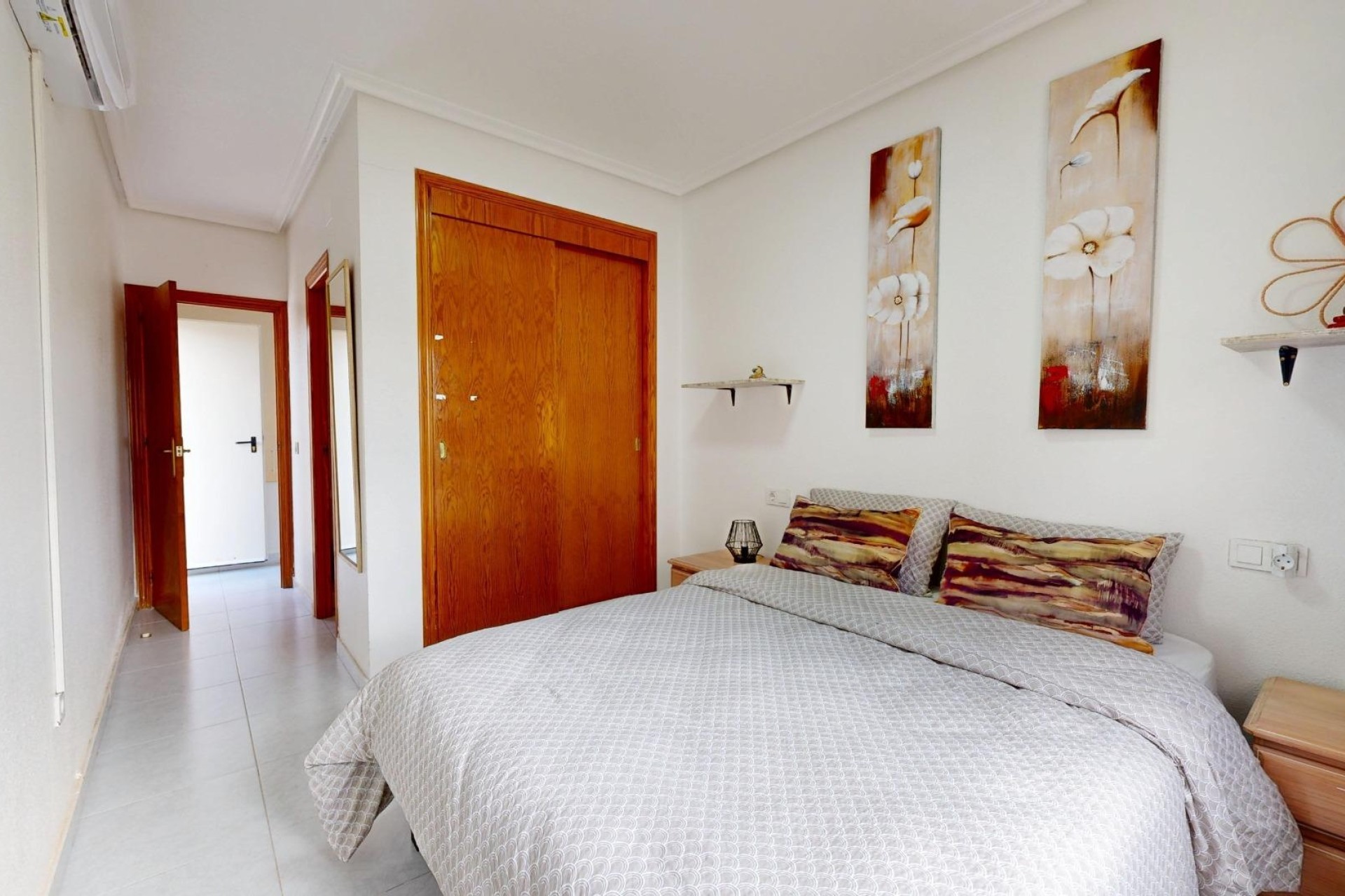 Revente - Villa mitoyenne -
San Miguel de Salinas - 03193