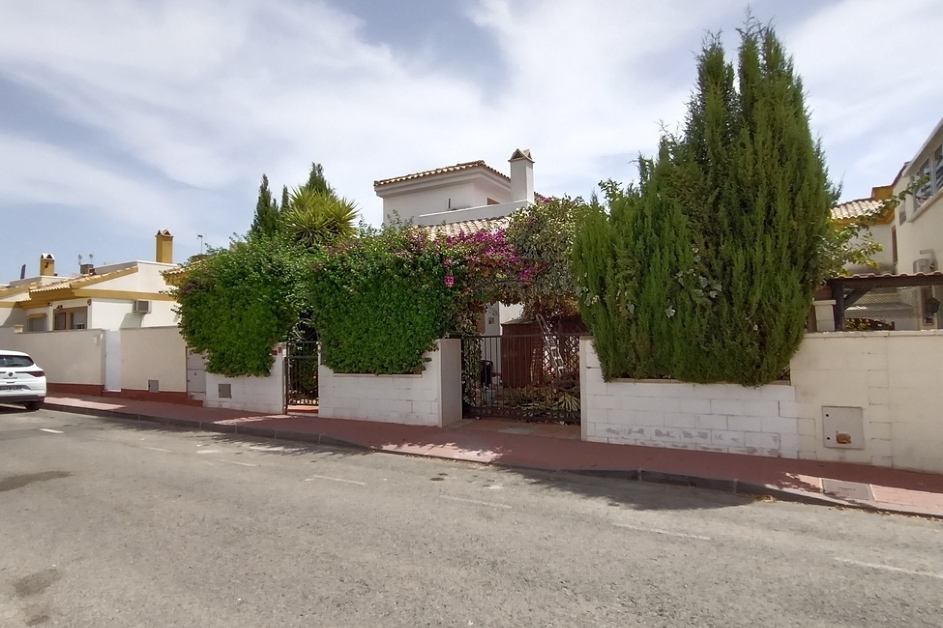 Revente - Villa mitoyenne -
Sucina