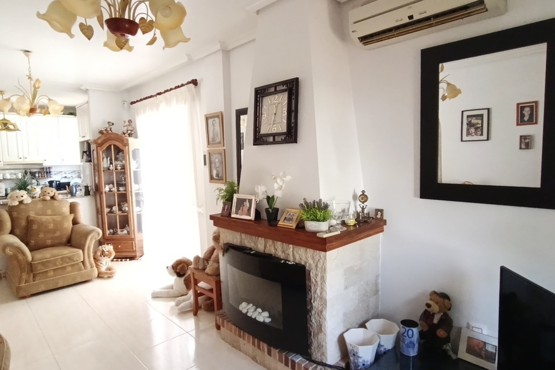 Revente - Villa mitoyenne -
Sucina