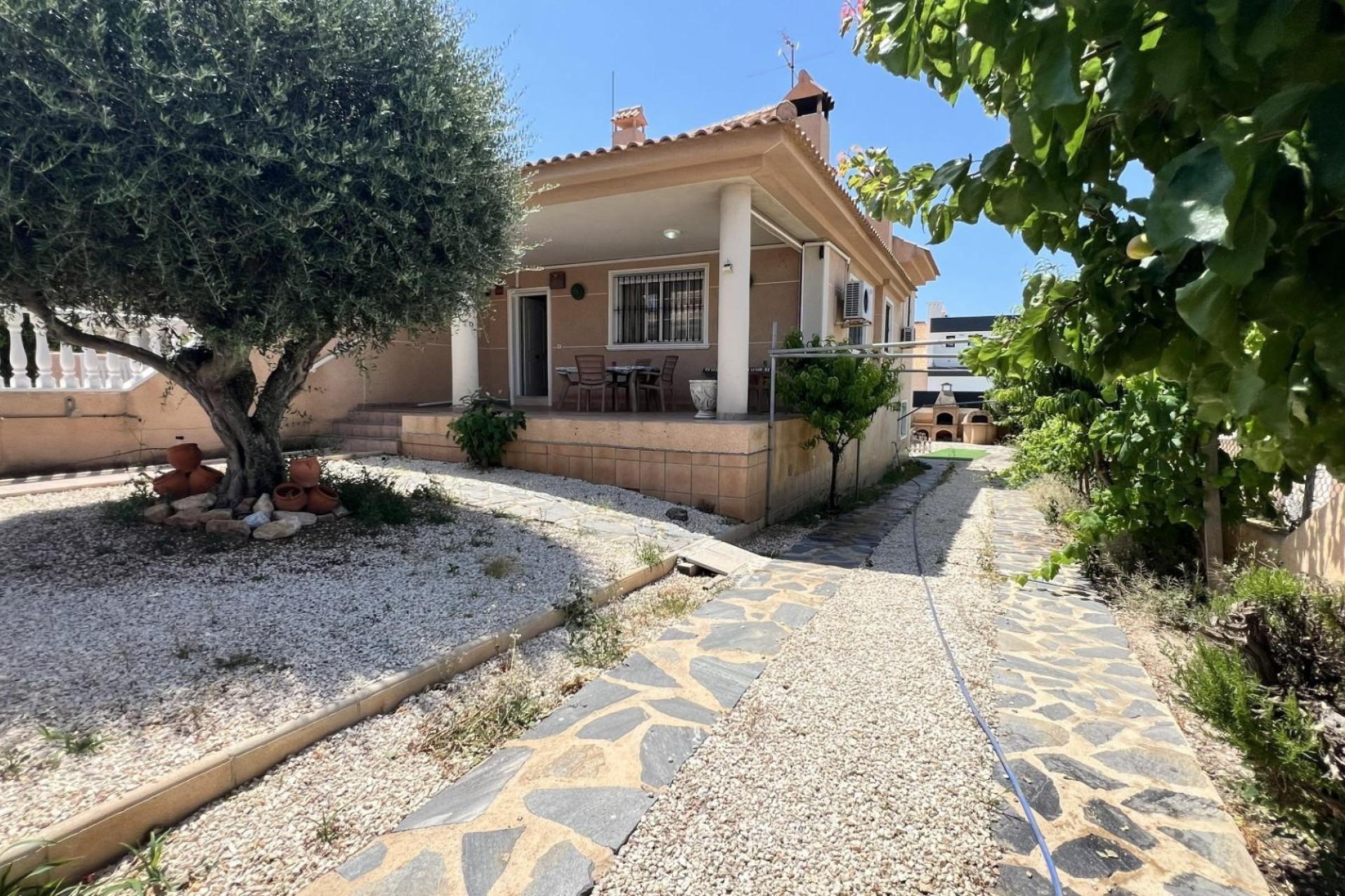 Revente - Villa mitoyenne -
Torrevieja - Aguas Nuevas